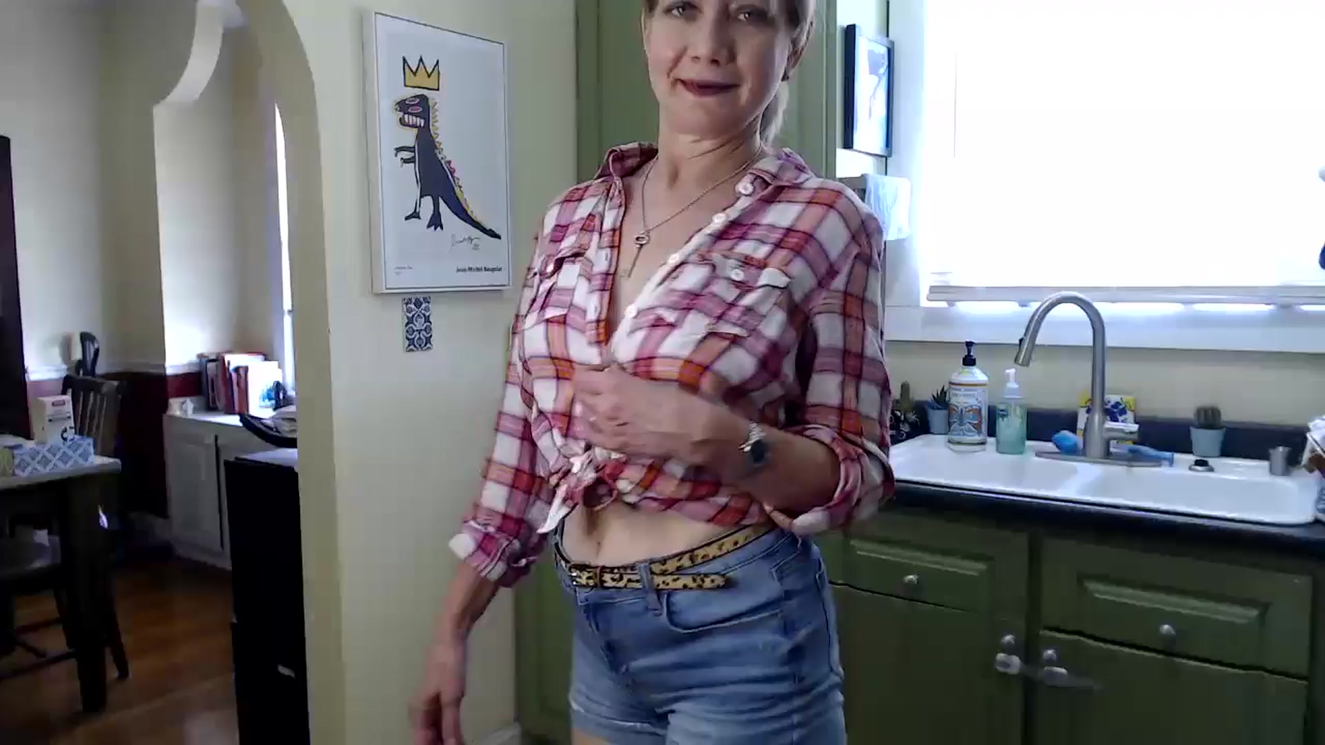 Gallery image thumbnail from Purrrrrzzzz's myfreecams stream on, 05/26/2024, 21:26 image 1 of 20