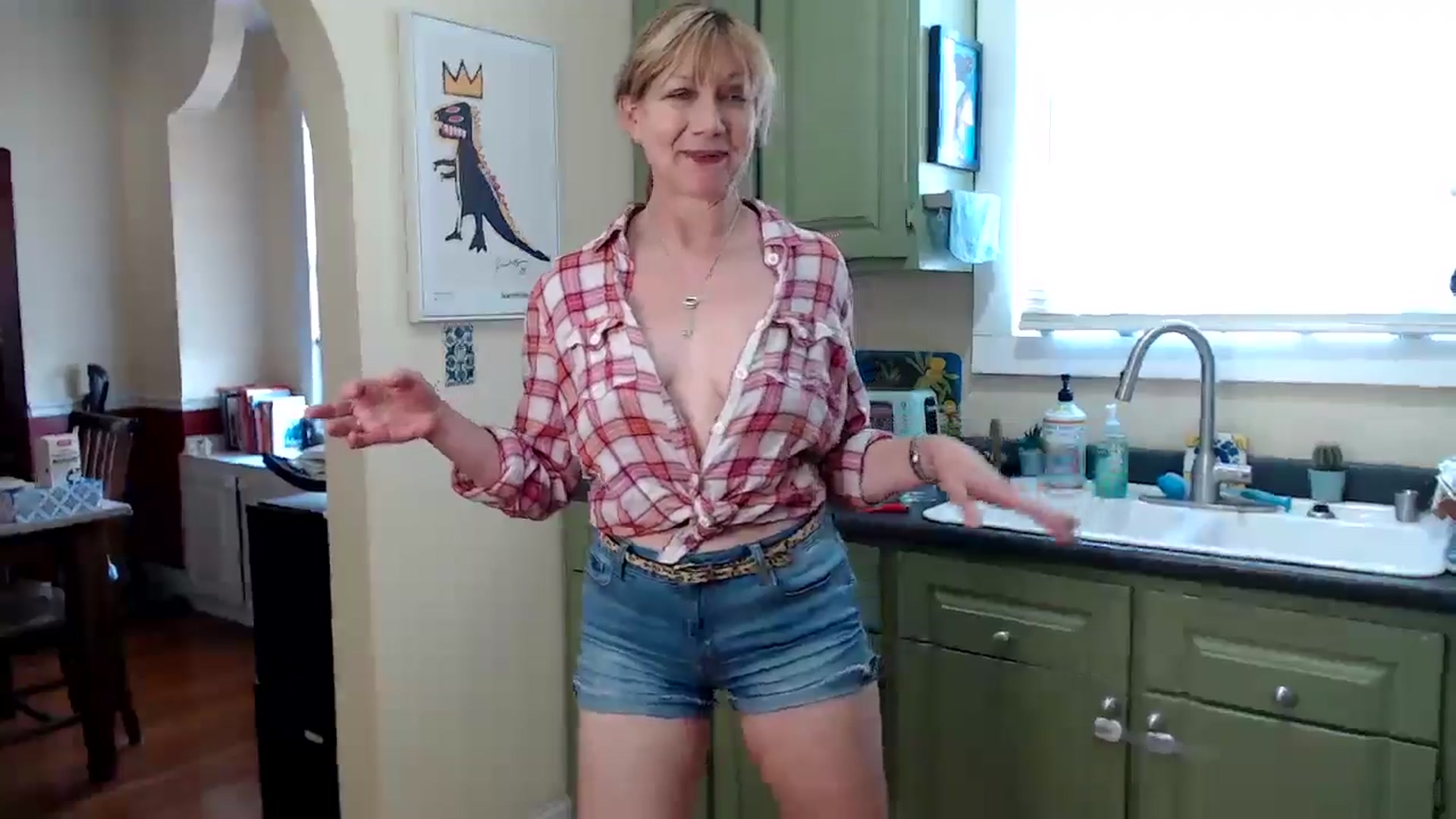 Gallery image thumbnail from Purrrrrzzzz's myfreecams stream on, 05/26/2024, 21:26 image 15 of 20