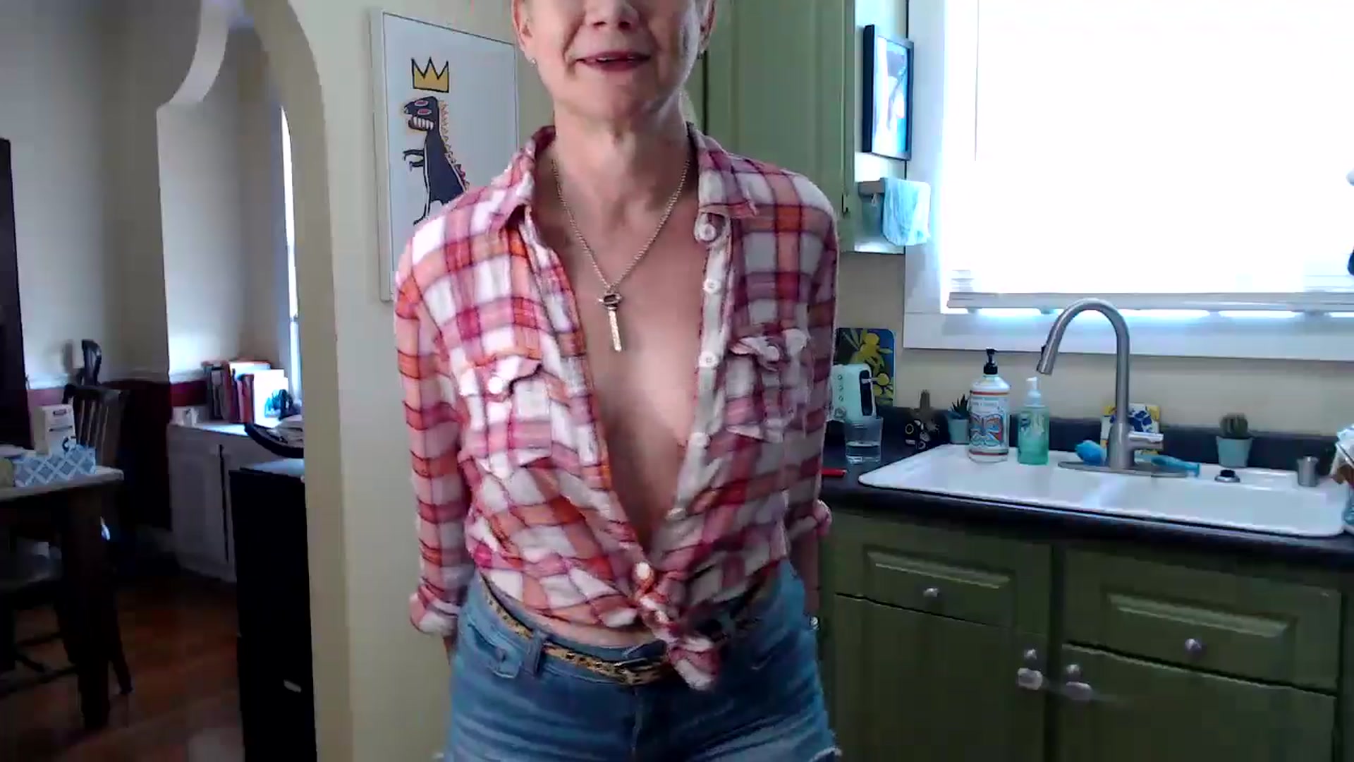 Gallery image thumbnail from Purrrrrzzzz's myfreecams stream on, 05/26/2024, 21:26 image 6 of 20
