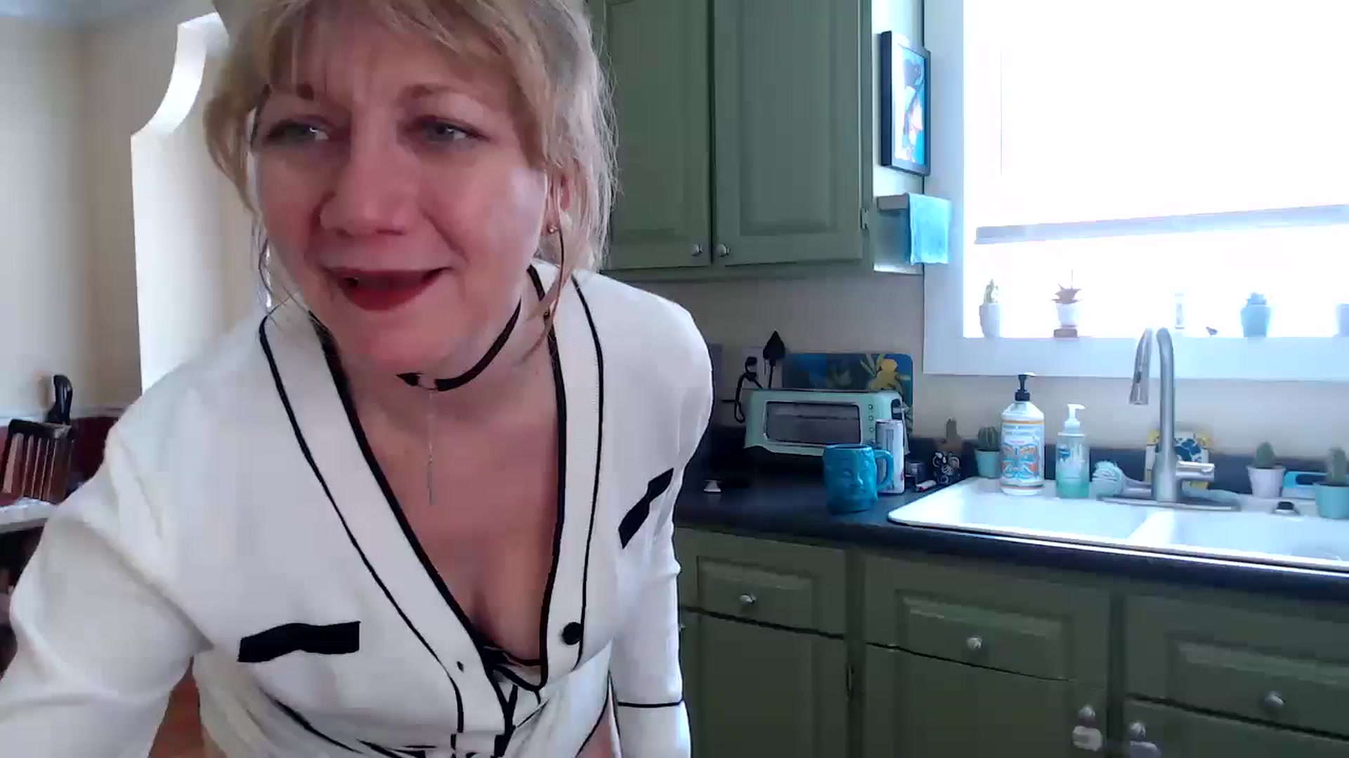 Gallery image thumbnail from Purrrrrzzzz's myfreecams stream on, 02/25/2025, 19:04 image 11 of 20