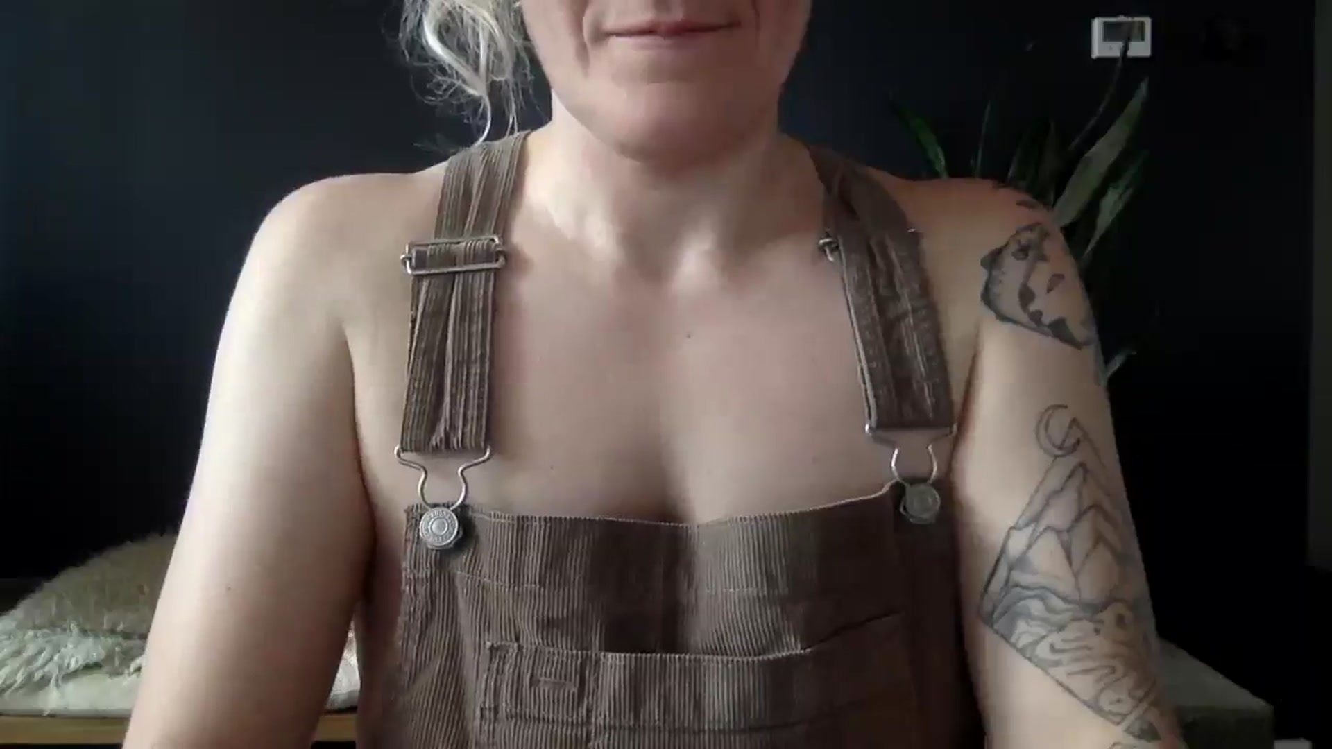 Gallery image thumbnail from PurrtyMetal's myfreecams stream on, 03/07/2026, 23:03 image 9 of 20