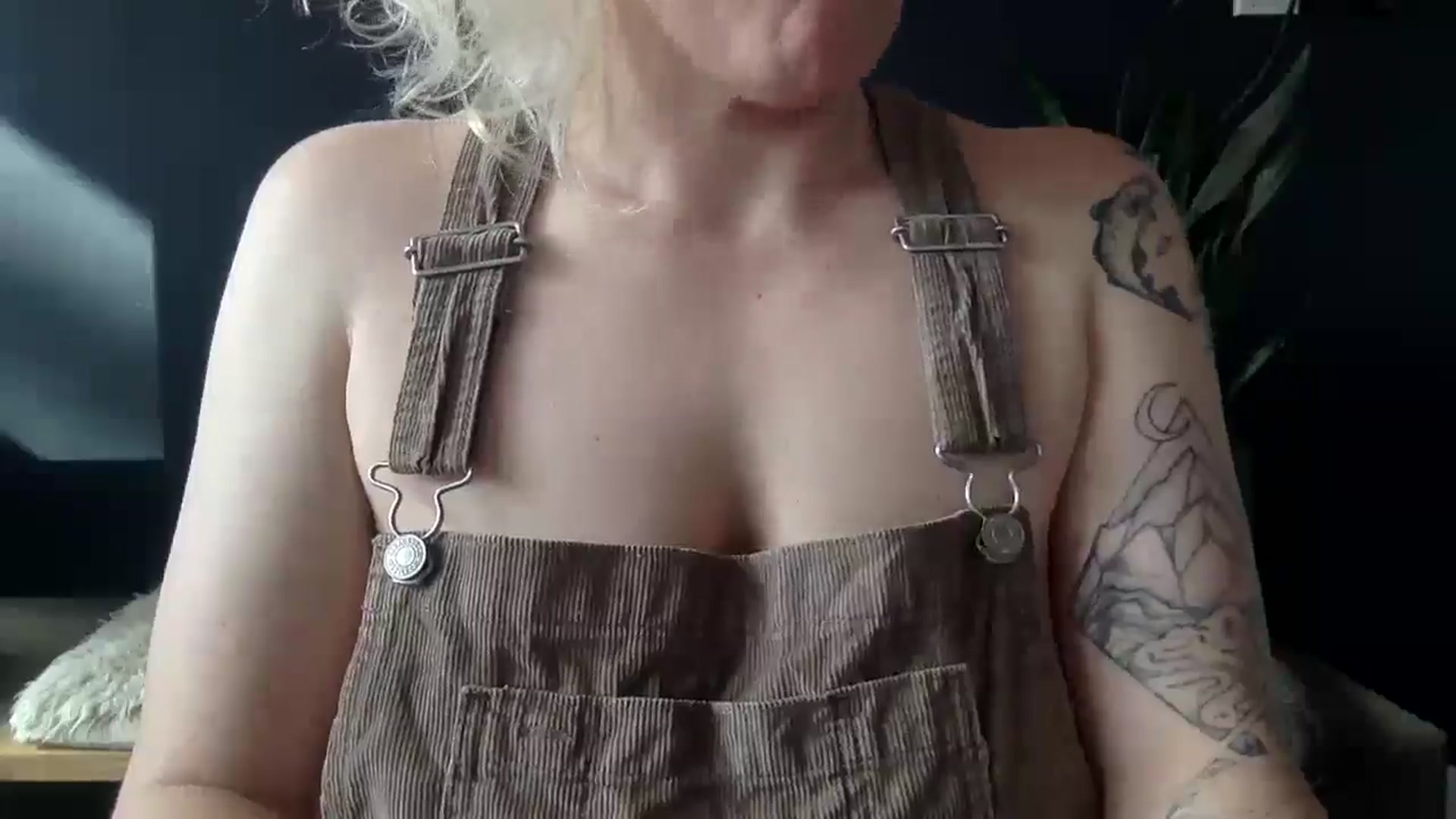 Gallery image thumbnail from PurrtyMetal's myfreecams stream on, 03/13/2026, 21:44 image 7 of 20