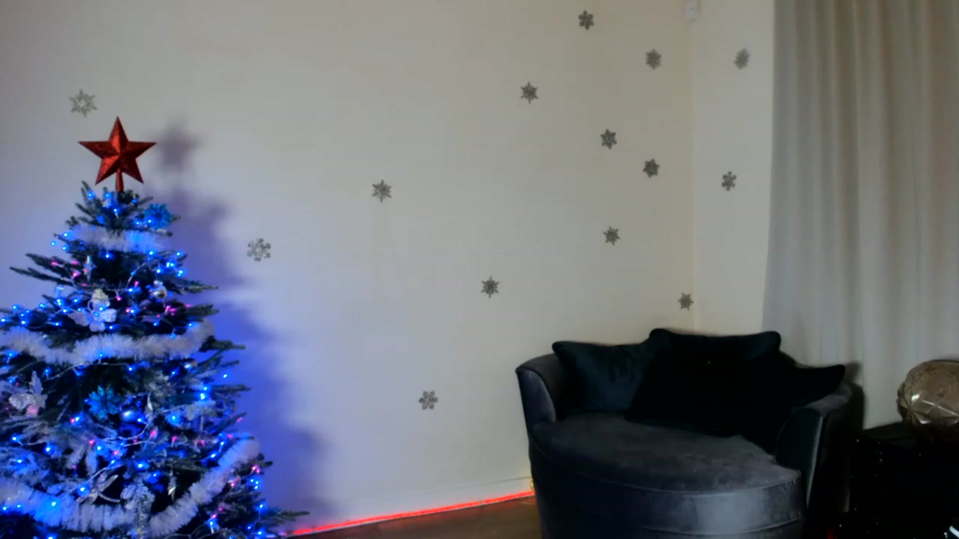 Gallery image thumbnail from PussyTron's myfreecams stream on, 01/01/2023, 04:25 image 19 of 20