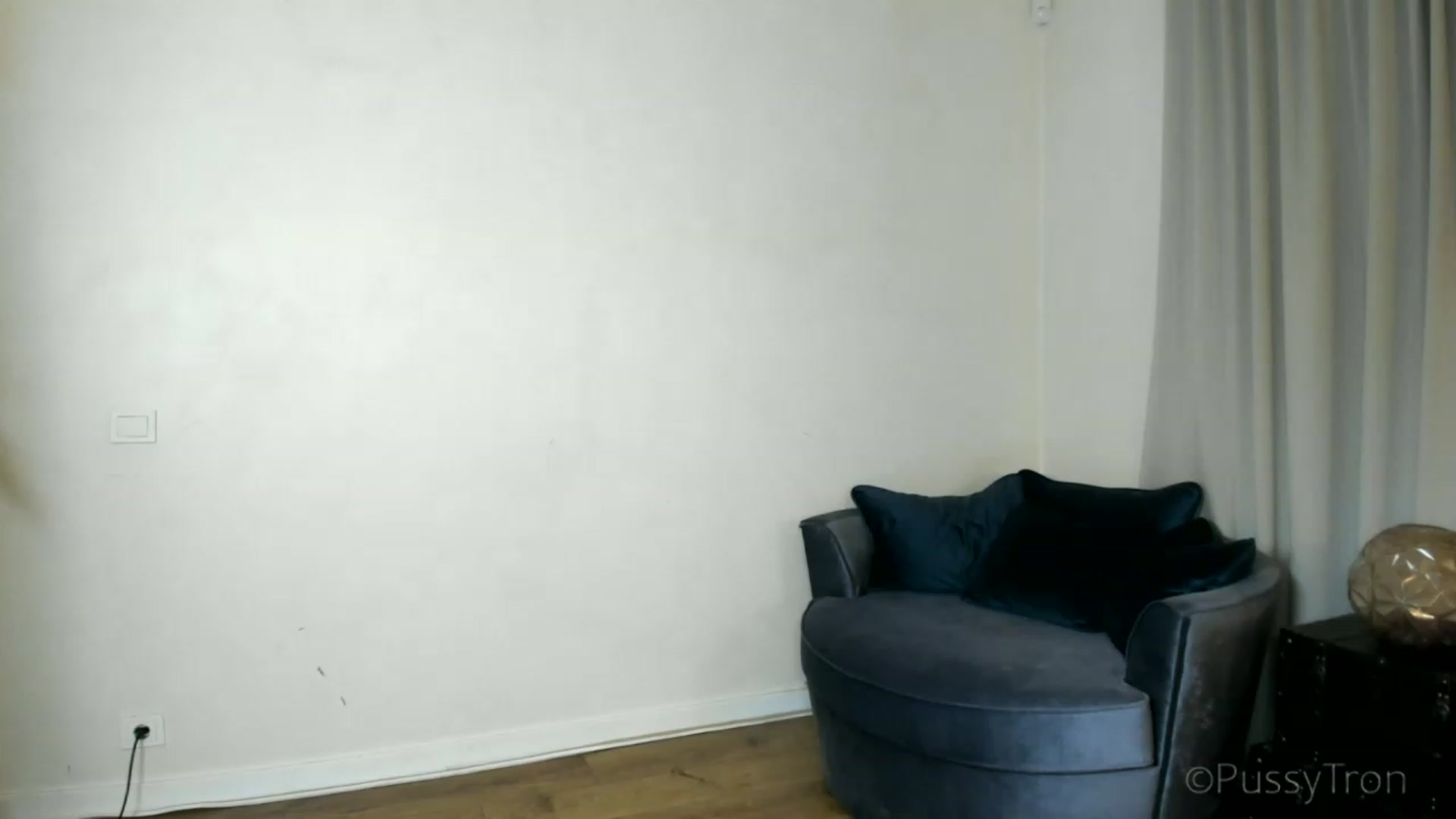 Gallery image thumbnail from PussyTron's myfreecams stream on, 04/16/2023, 03:12 image 11 of 20
