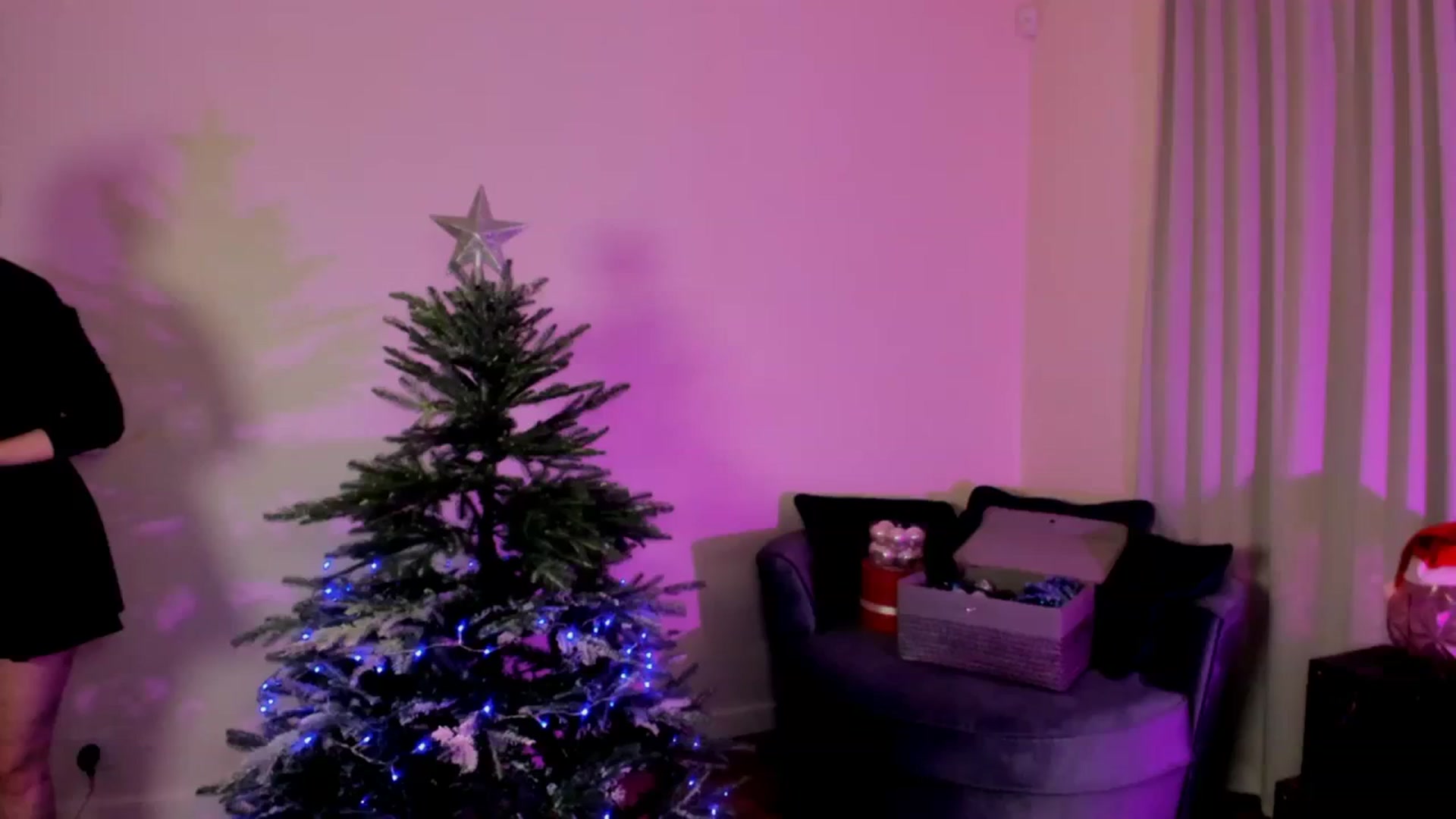 Gallery image thumbnail from PussyTron's myfreecams stream on, 12/14/2023, 02:54 image 16 of 20