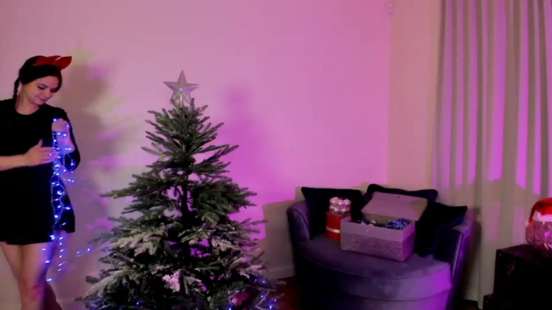 Gallery image thumbnail from PussyTron's myfreecams stream on, 12/14/2023, 02:54 image 15 of 20