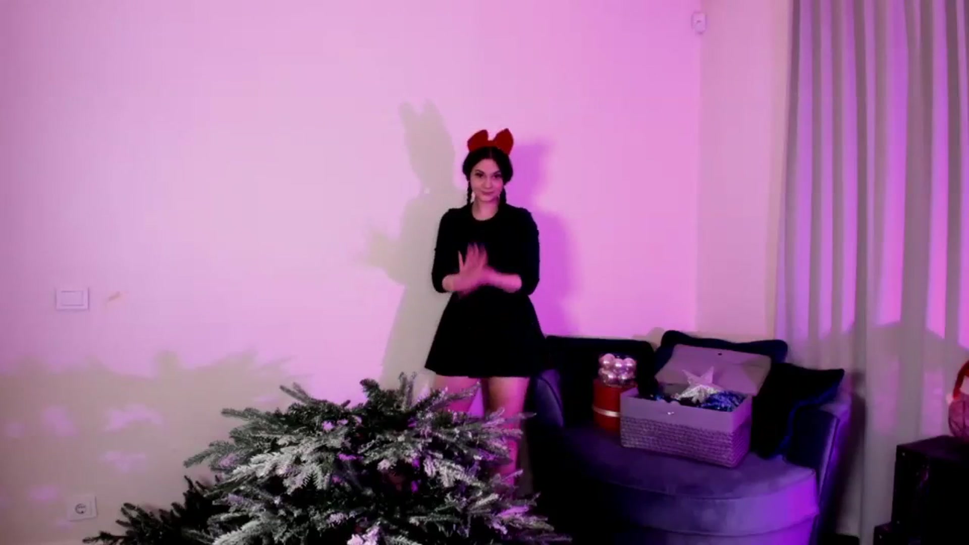 Gallery image thumbnail from PussyTron's myfreecams stream on, 12/14/2023, 02:54 image 10 of 20
