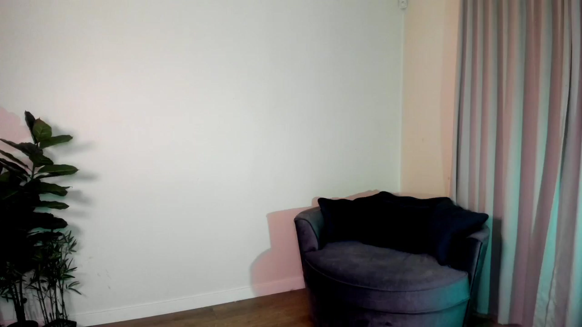 Gallery image thumbnail from PussyTron's myfreecams stream on, 07/01/2024, 01:50 image 10 of 20