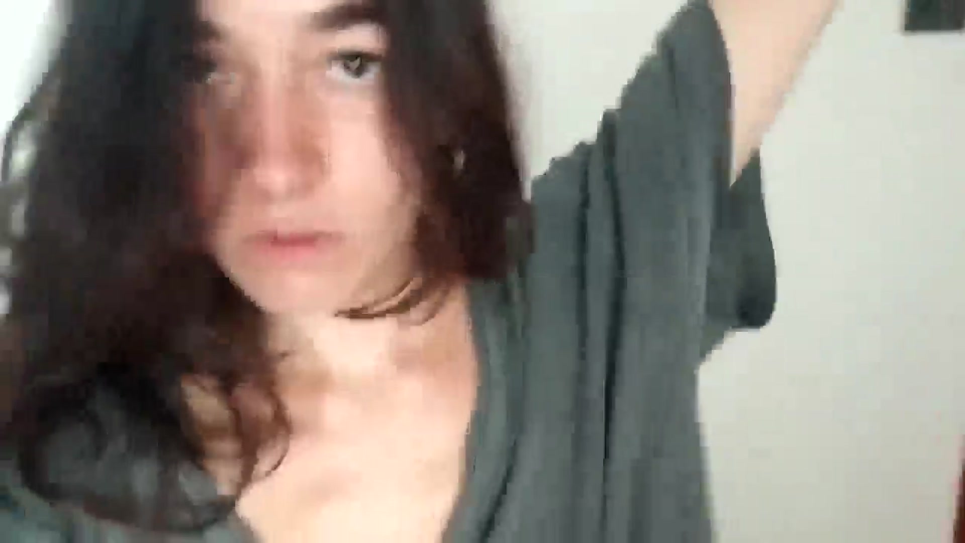 Gallery image thumbnail from Putis's myfreecams stream on, 12/31/2025, 11:46 image 4 of 20