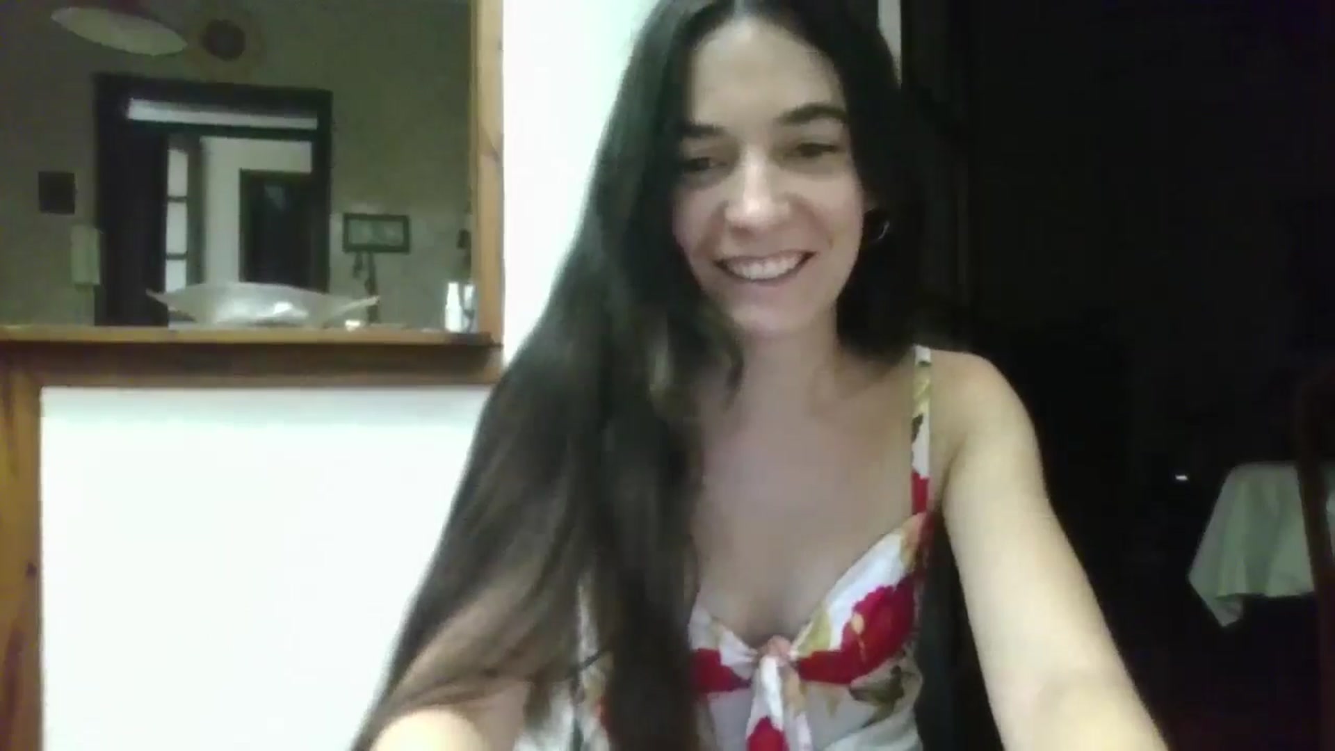 Gallery image thumbnail from Putis's myfreecams stream on, 01/01/2026, 19:50 image 6 of 20