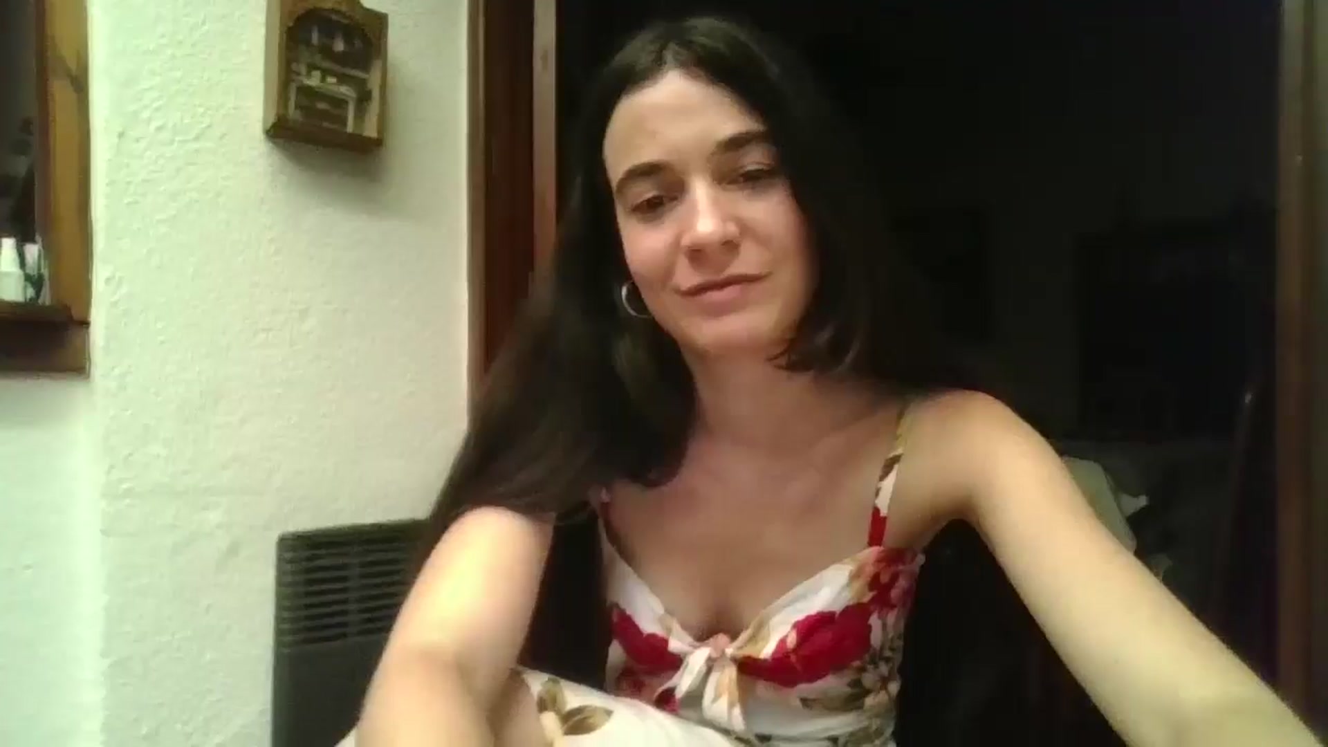 Gallery image thumbnail from Putis's myfreecams stream on, 01/01/2026, 20:33 image 8 of 20