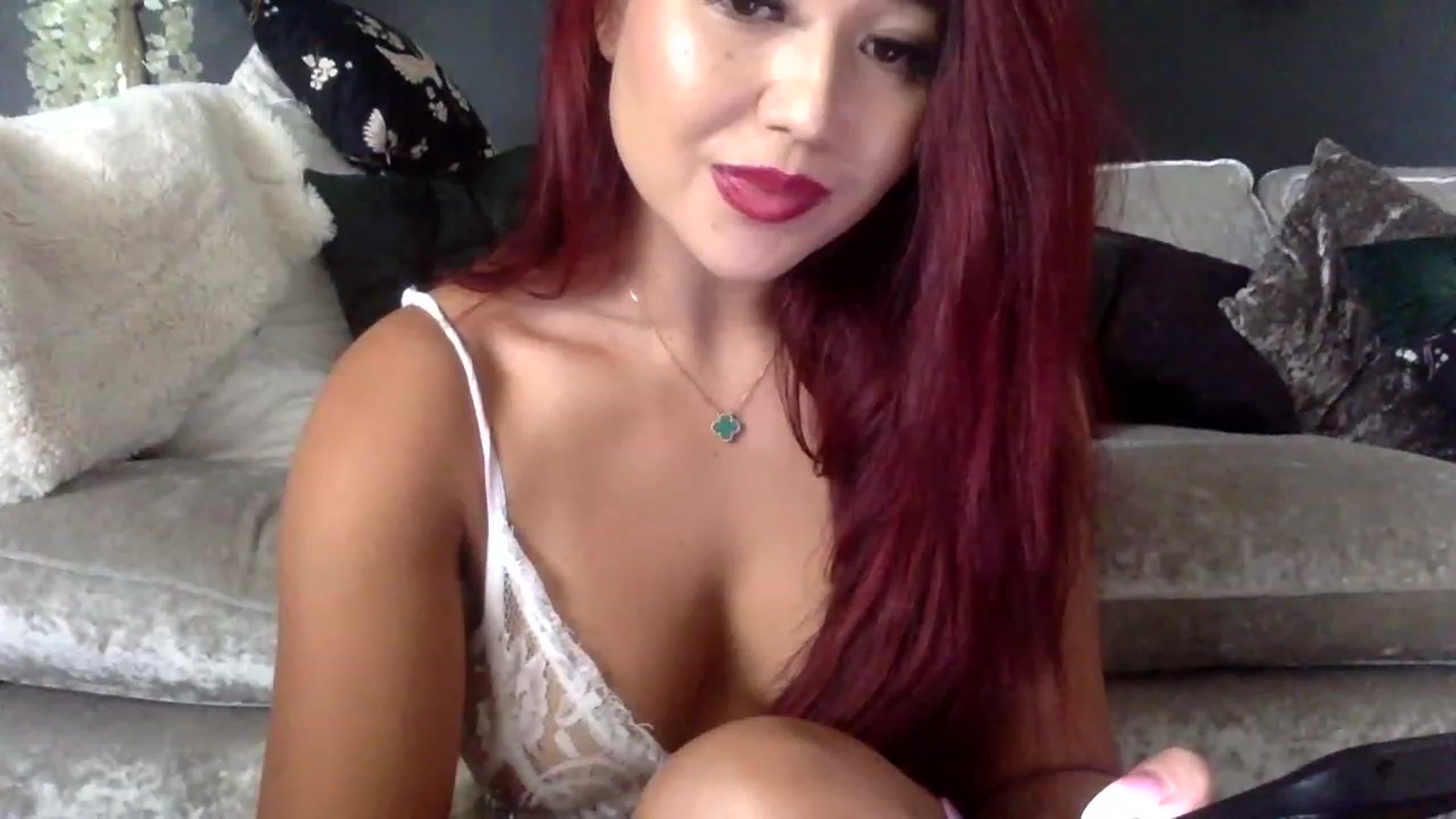 Gallery image thumbnail from Puurrfection's myfreecams stream on, 07/12/2023, 16:12 image 11 of 20