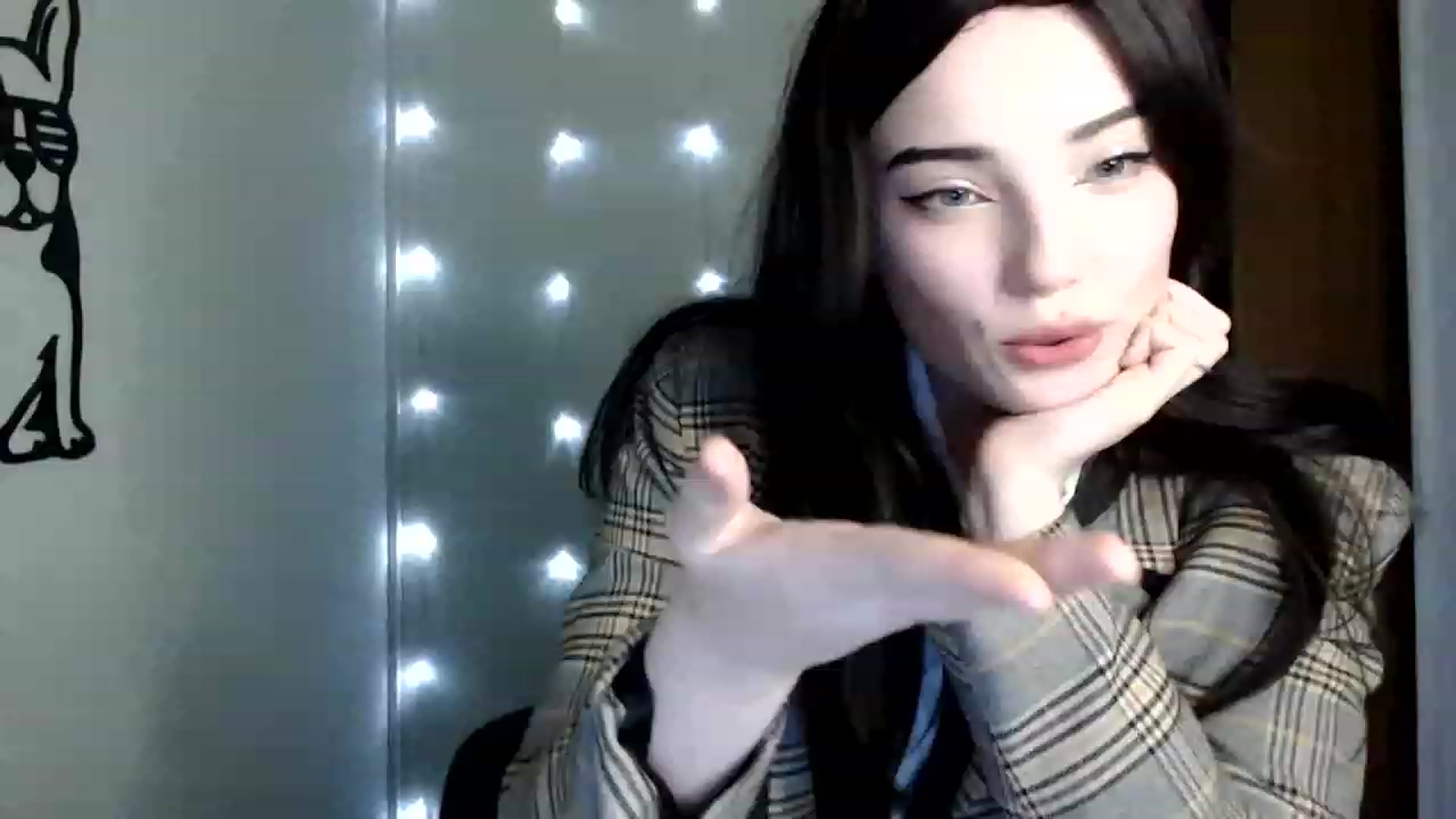 Gallery image thumbnail from Pvt_quin's myfreecams stream on, 01/10/2023, 10:43 image 2 of 20