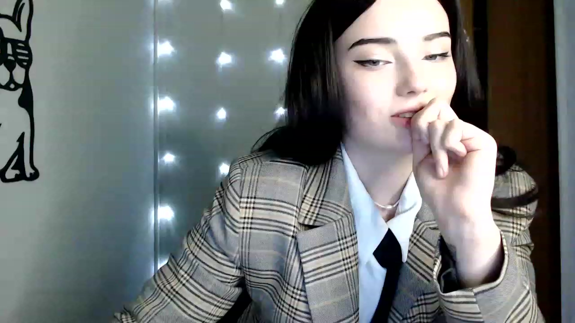 Gallery image thumbnail from Pvt_quin's myfreecams stream on, 01/10/2023, 10:43 image 17 of 20