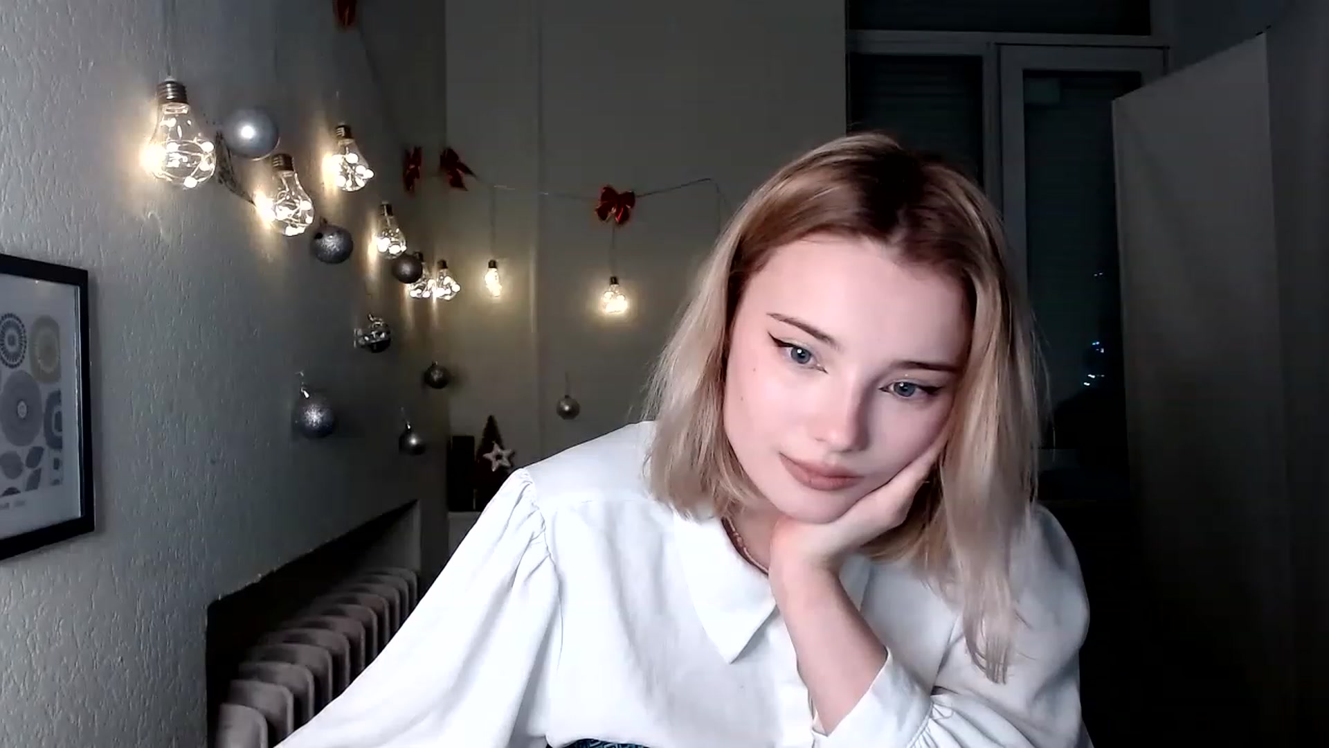 Gallery image thumbnail from Pvt_quin's myfreecams stream on, 01/15/2023, 14:39 image 17 of 20
