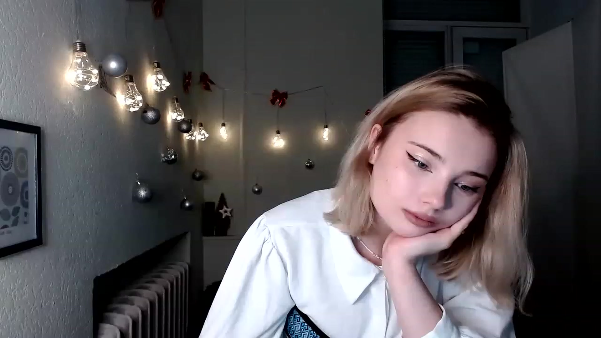 Gallery image thumbnail from Pvt_quin's myfreecams stream on, 01/15/2023, 16:53 image 16 of 20