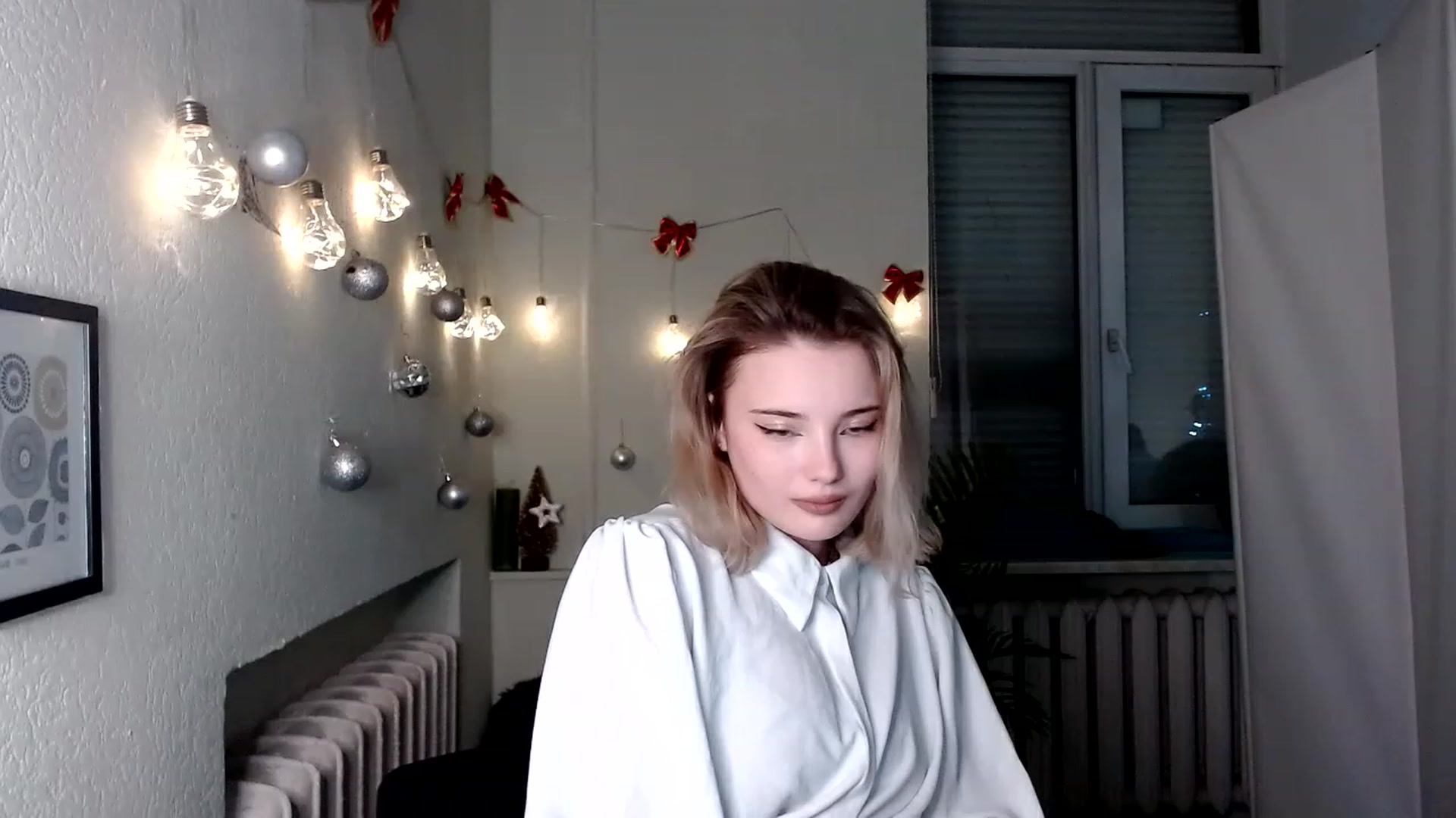 Gallery image thumbnail from Pvt_quin's myfreecams stream on, 01/15/2023, 18:01 image 15 of 20