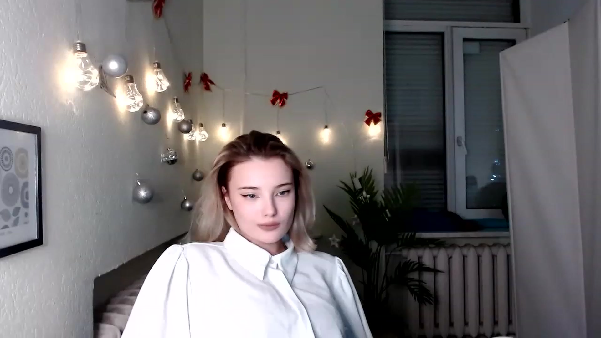 Gallery image thumbnail from Pvt_quin's myfreecams stream on, 01/15/2023, 18:01 image 18 of 20