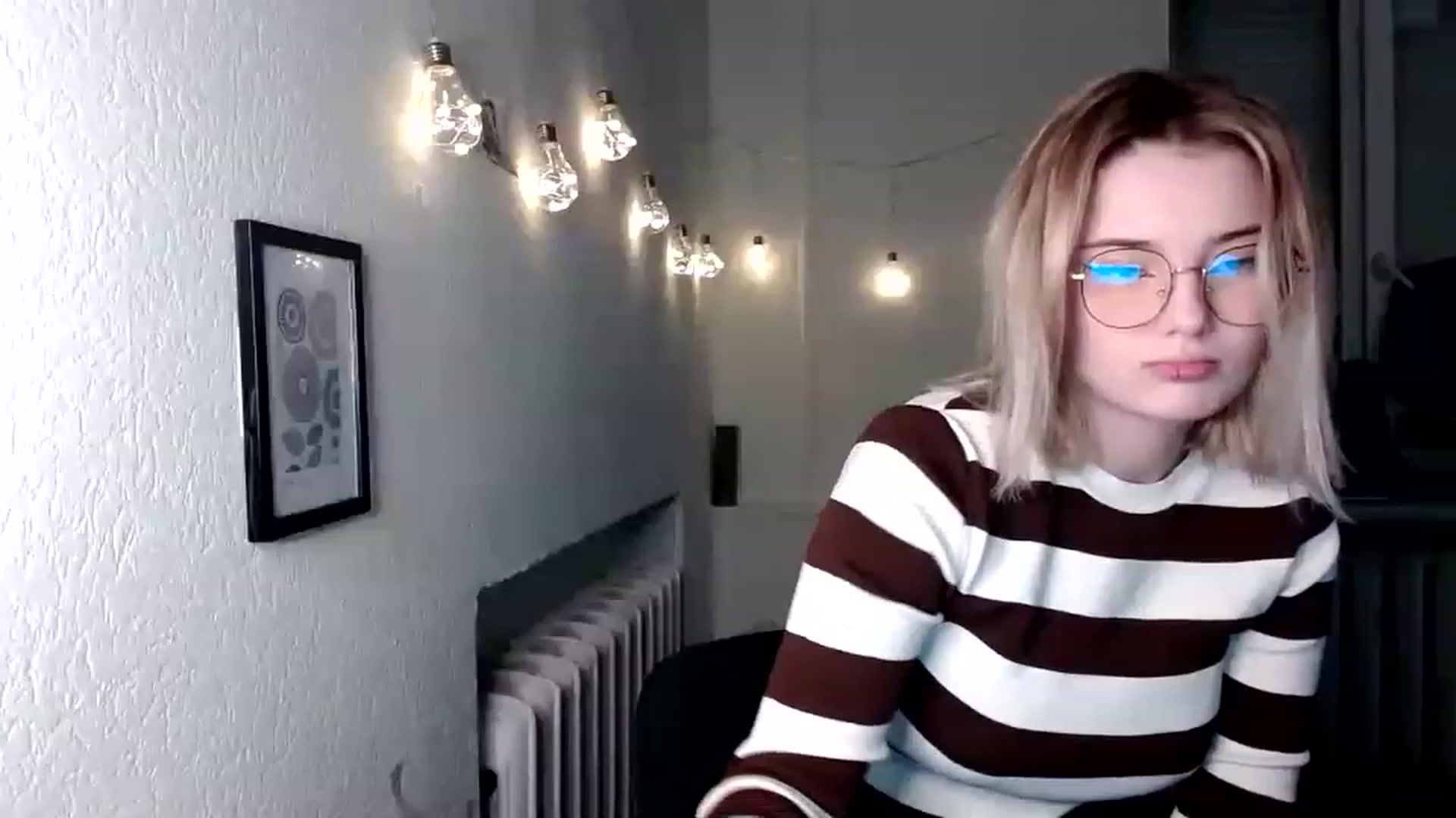 Gallery image thumbnail from Pvt_quin's myfreecams stream on, 01/20/2023, 14:11 image 2 of 20
