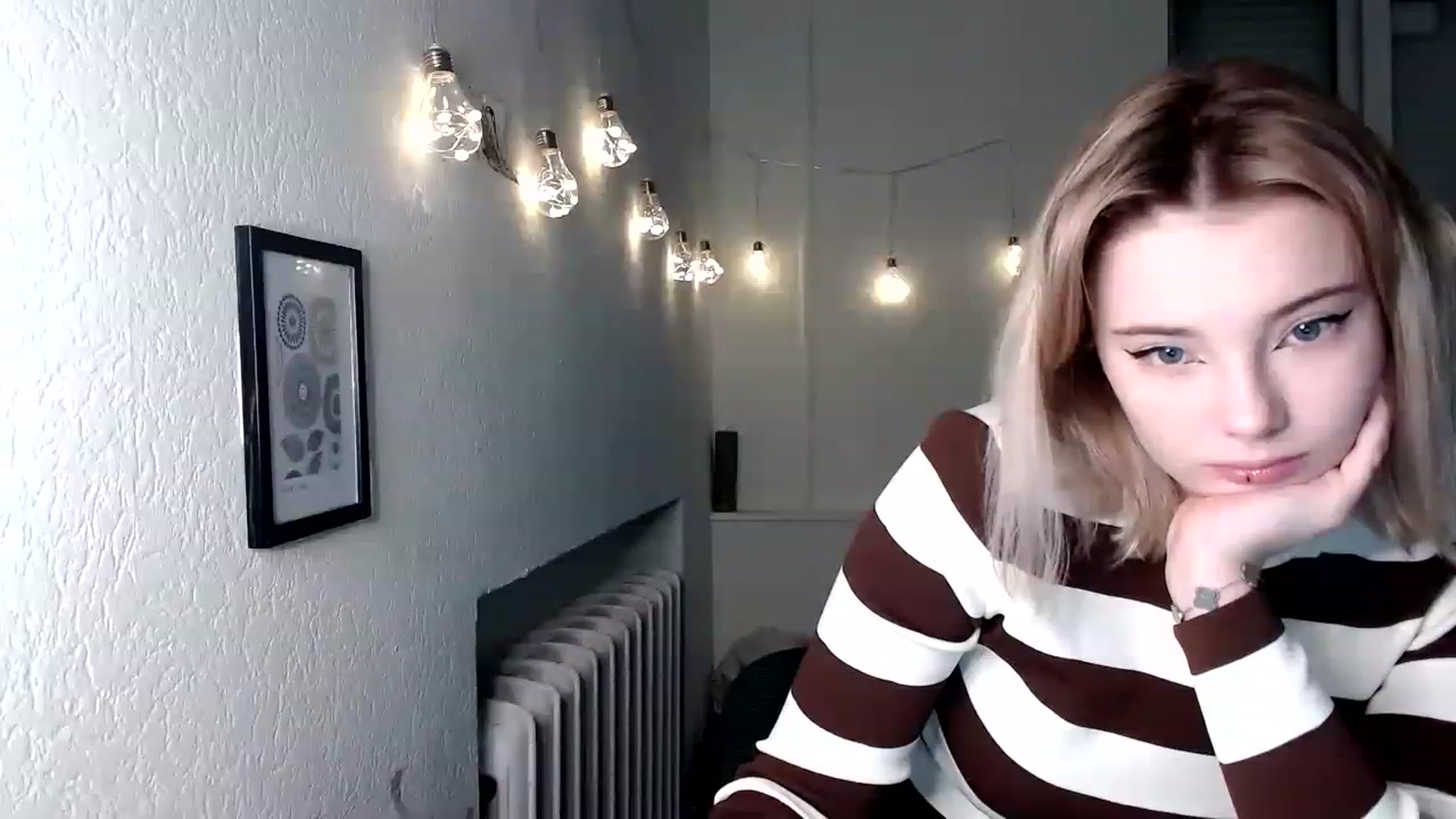 Gallery image thumbnail from Pvt_quin's myfreecams stream on, 01/20/2023, 14:11 image 12 of 20