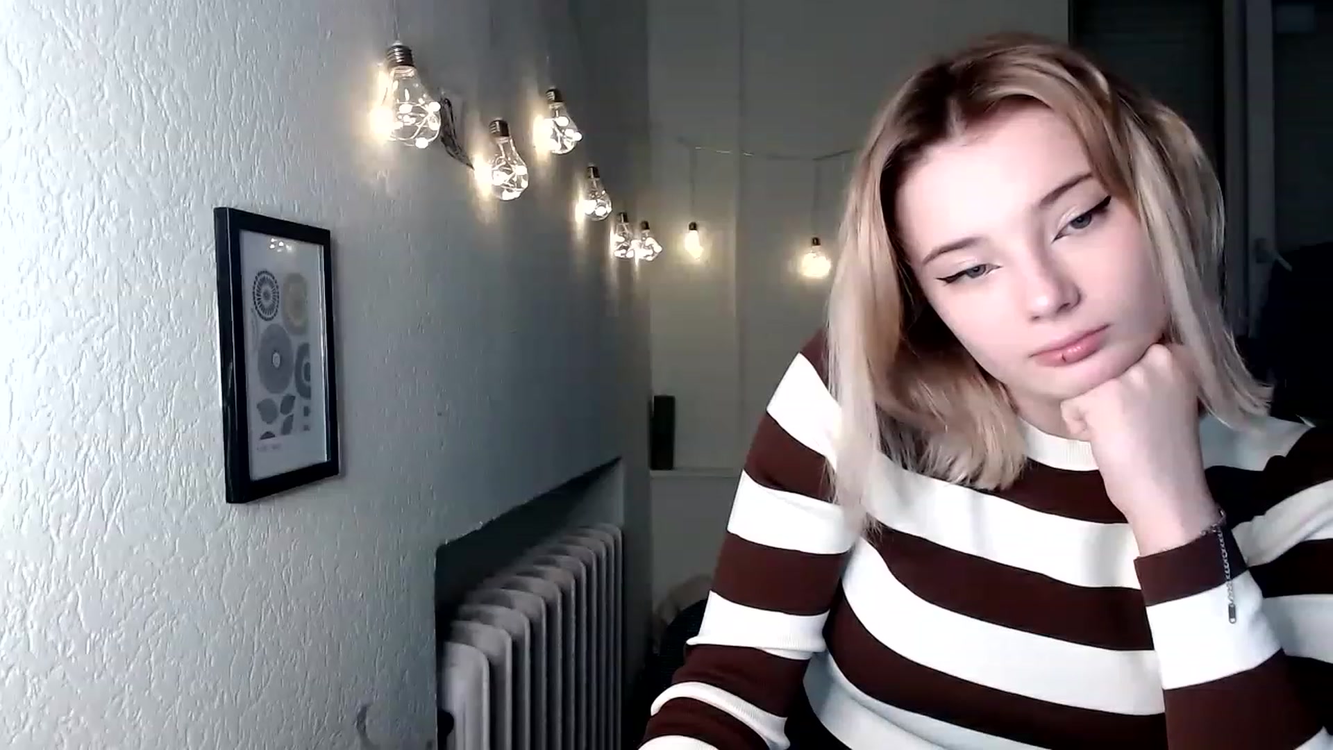 Gallery image thumbnail from Pvt_quin's myfreecams stream on, 01/20/2023, 14:11 image 16 of 20