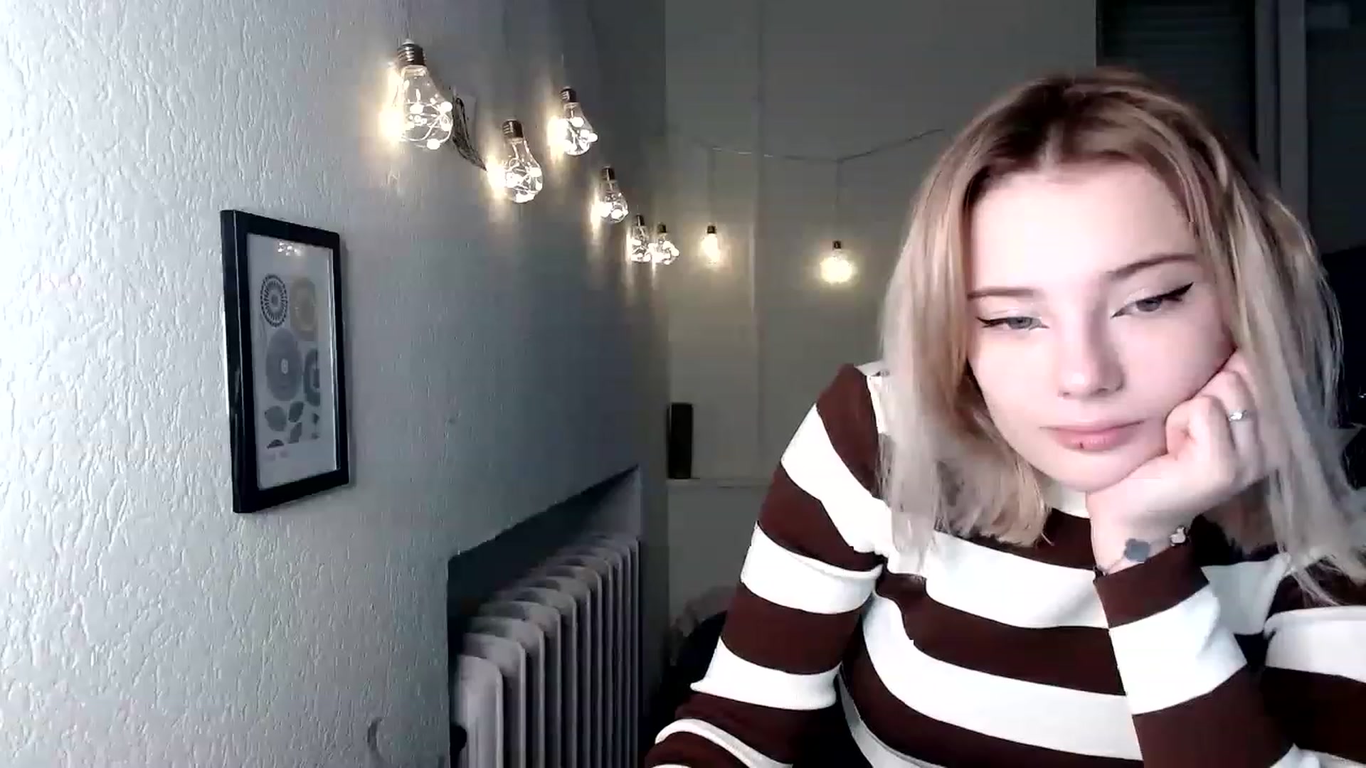 Gallery image thumbnail from Pvt_quin's myfreecams stream on, 01/20/2023, 14:11 image 8 of 20