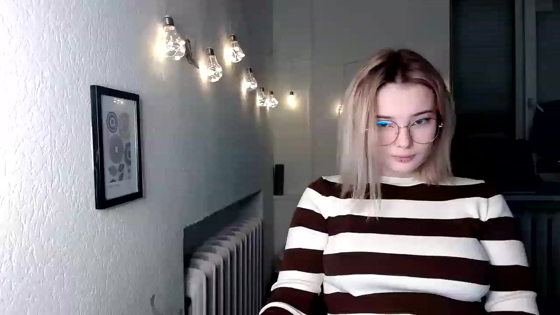 Gallery image thumbnail from Pvt_quin's myfreecams stream on, 01/20/2023, 14:11 image 4 of 20