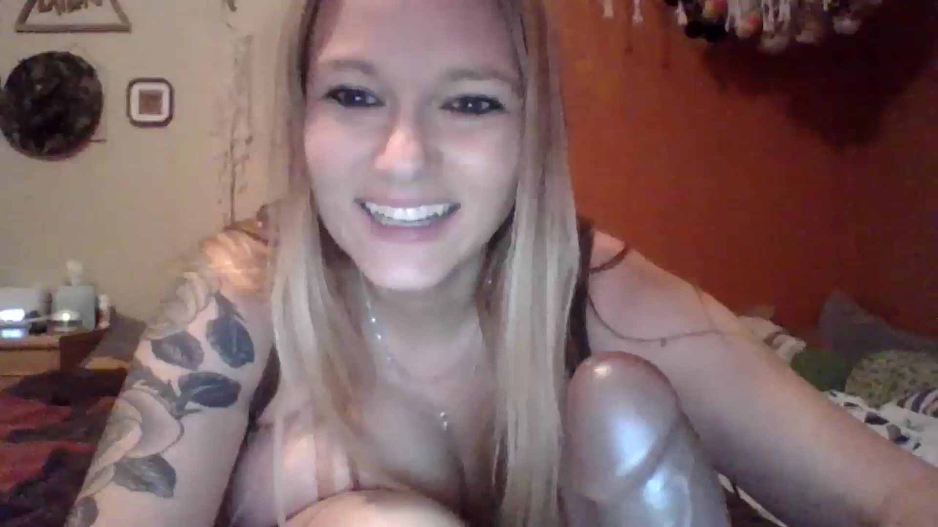 Gallery image thumbnail from PwincessXxx's myfreecams stream on, 09/12/2024, 24:10 image 6 of 20