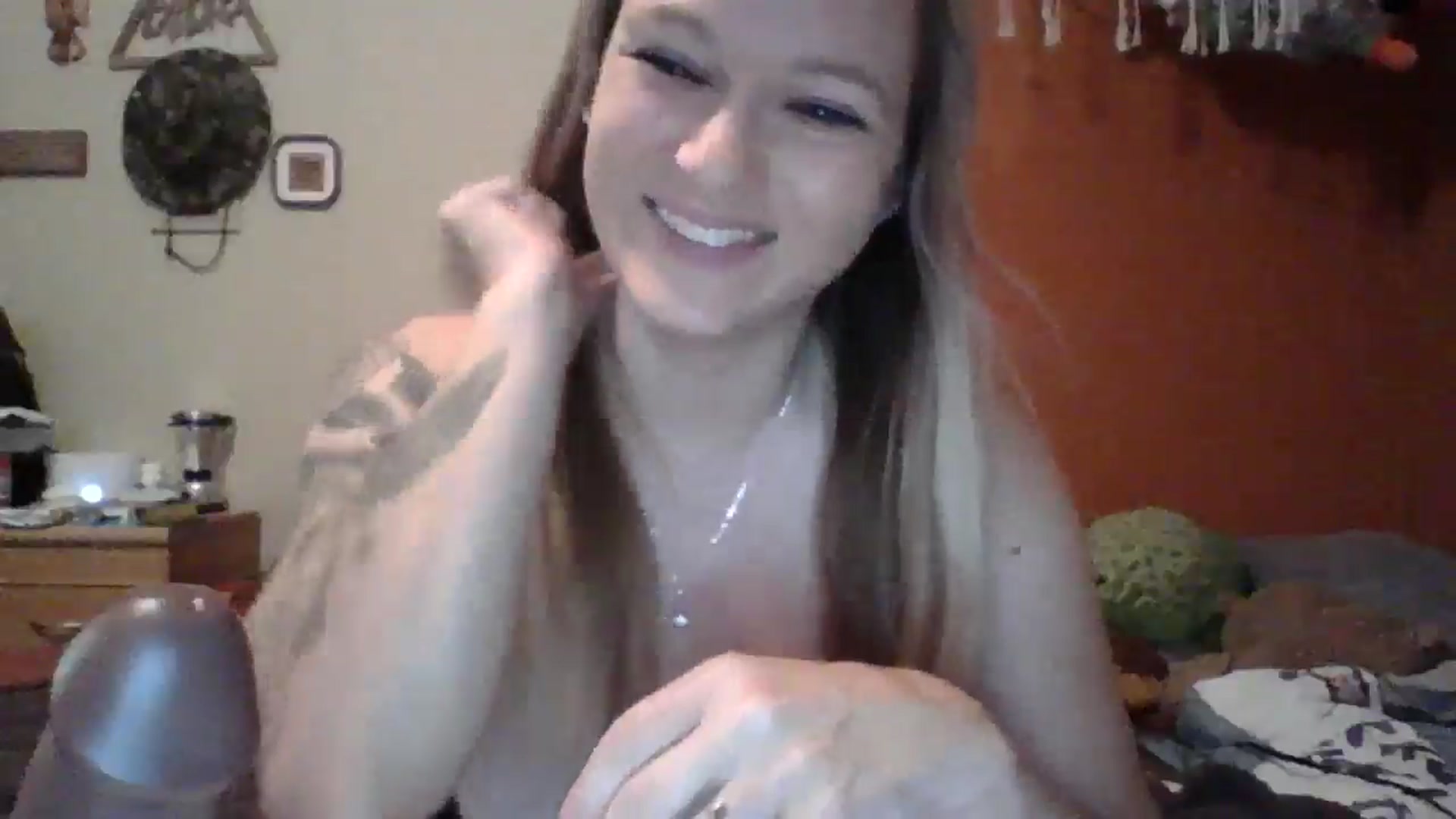 Gallery image thumbnail from PwincessXxx's myfreecams stream on, 09/21/2024, 23:28 image 10 of 20