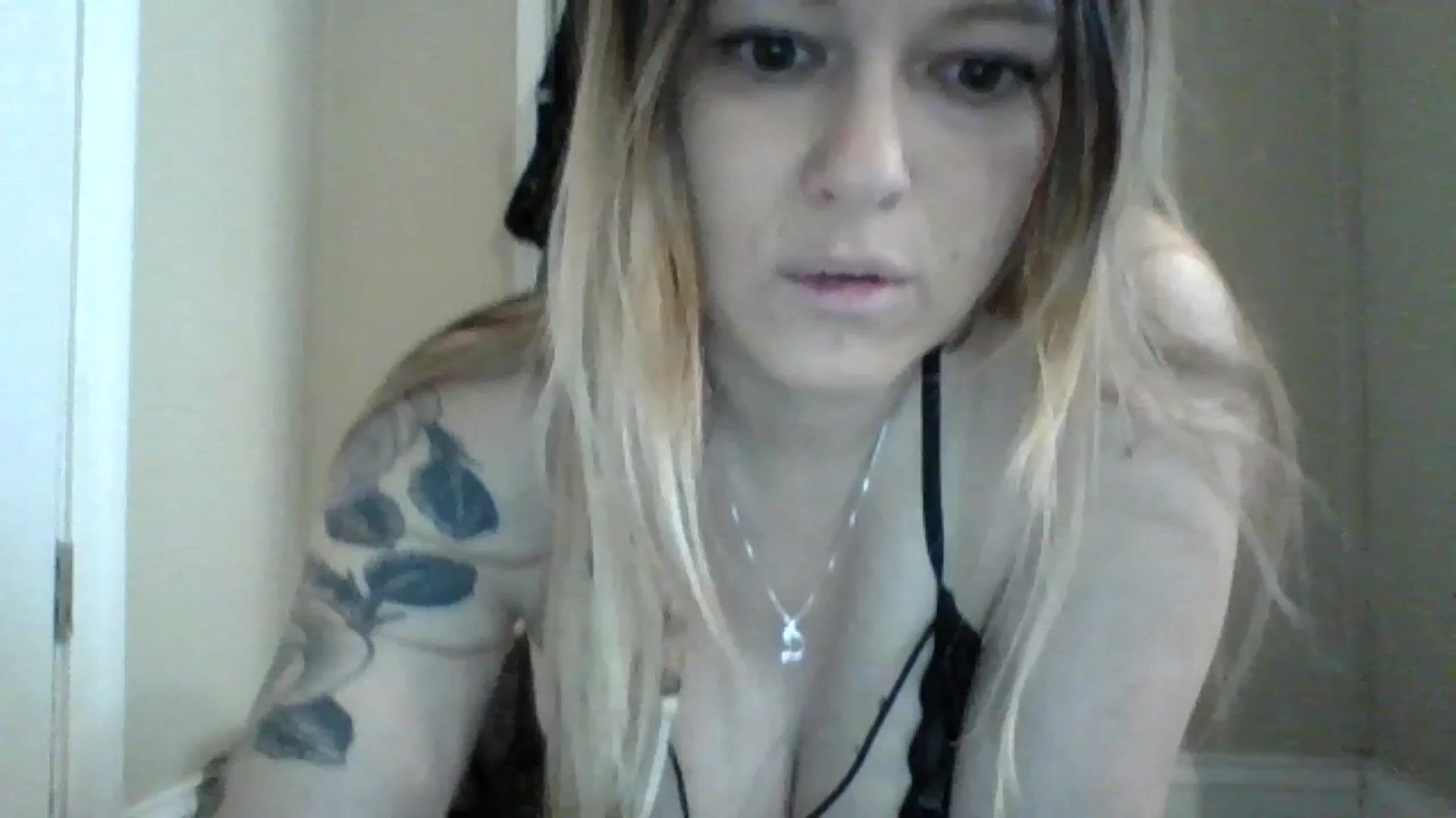 Gallery image thumbnail from PwincessXxx's myfreecams stream on, 07/25/2025, 23:49 image 1 of 20