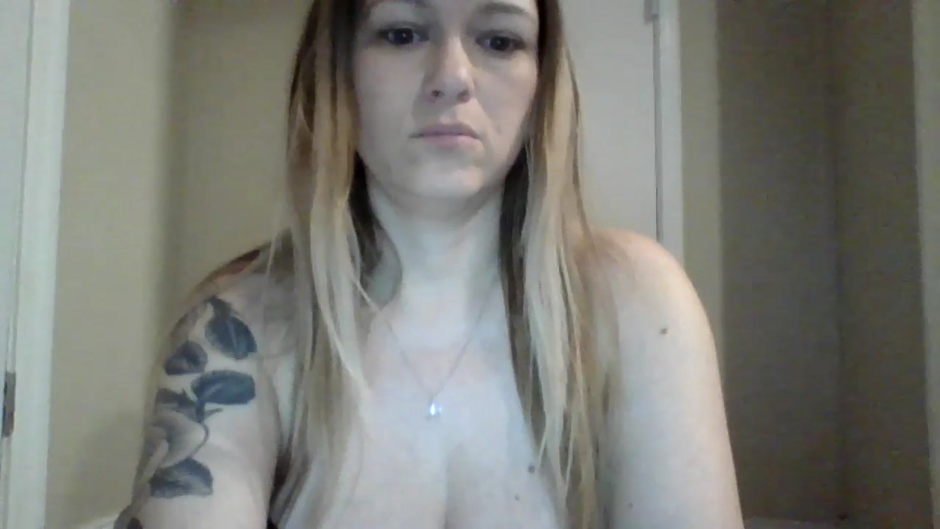 Gallery image thumbnail from PwincessXxx's myfreecams stream on, 08/02/2025, 02:22 image 18 of 20