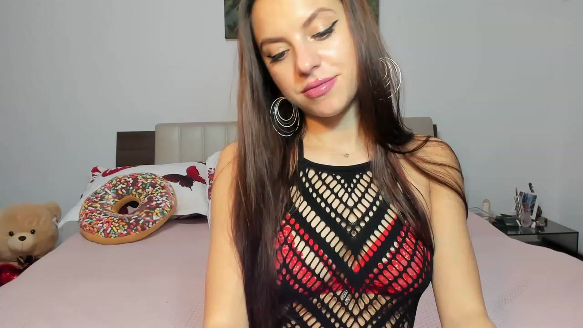 Gallery image thumbnail from Pynkbutterfly's myfreecams stream on, 12/02/2022, 01:11 image 10 of 20