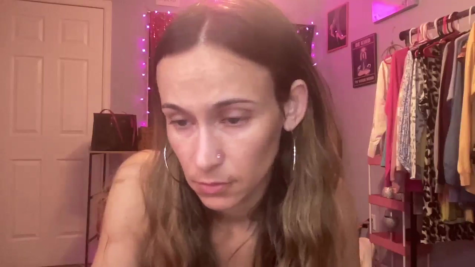 Gallery image thumbnail from QTGirlNxtD00R's myfreecams stream on, 05/05/2025, 13:05 image 3 of 20