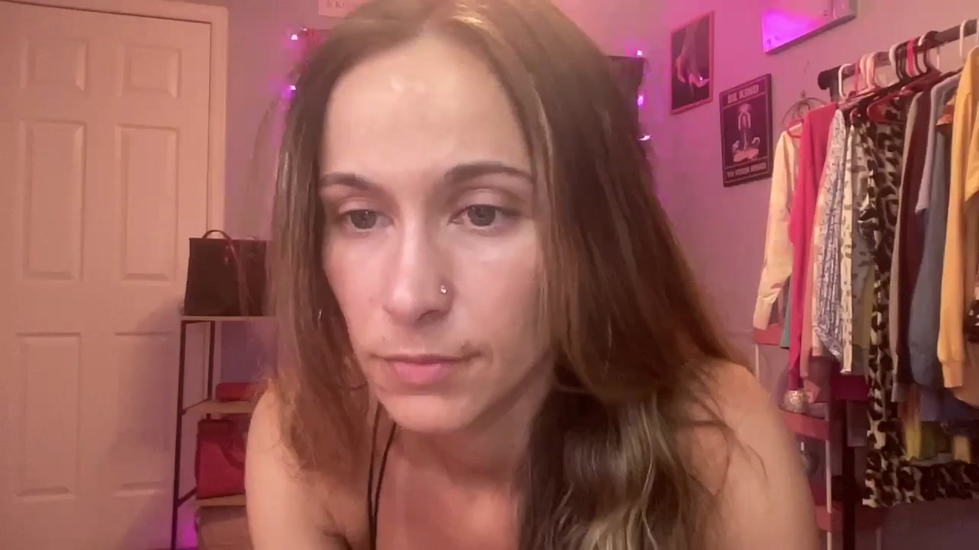 Gallery image thumbnail from QTGirlNxtD00R's myfreecams stream on, 05/05/2025, 13:05 image 15 of 20