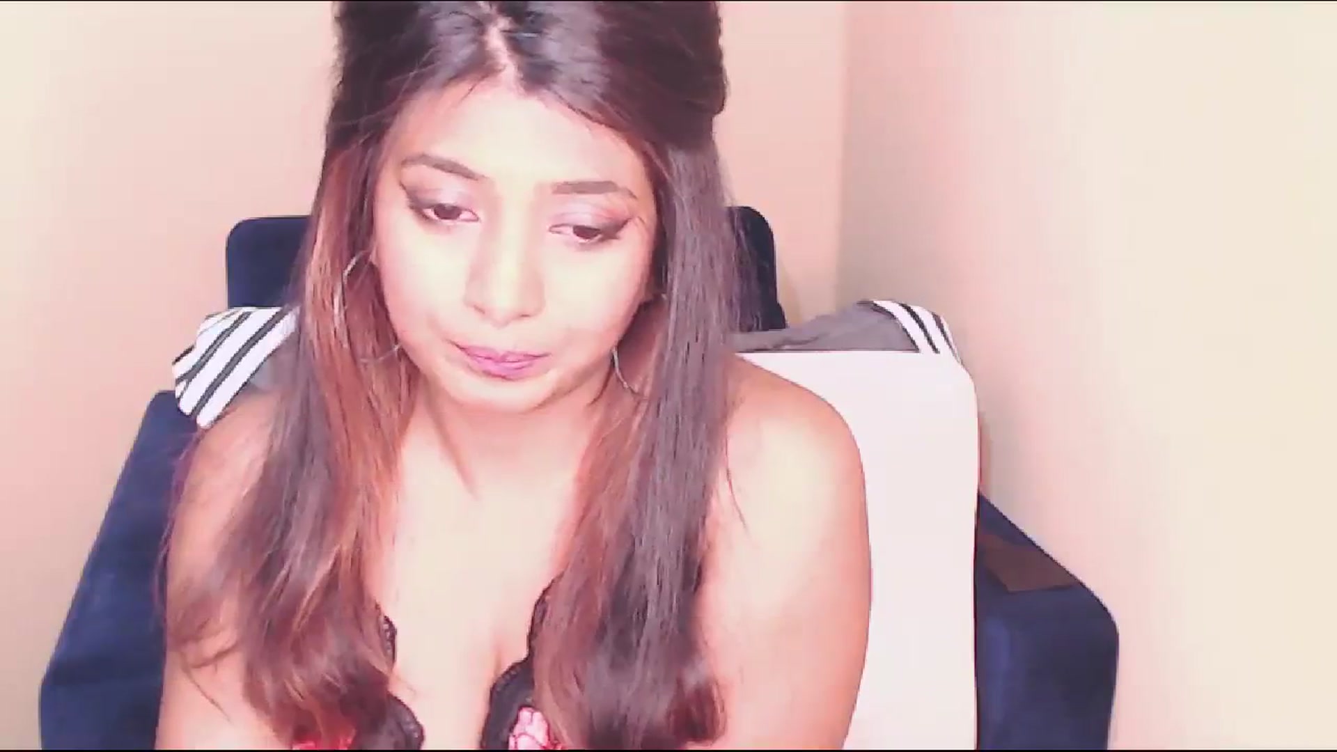 Gallery image thumbnail from QUEEN_BELLA's myfreecams stream on, 12/10/2023, 16:11 image 7 of 20