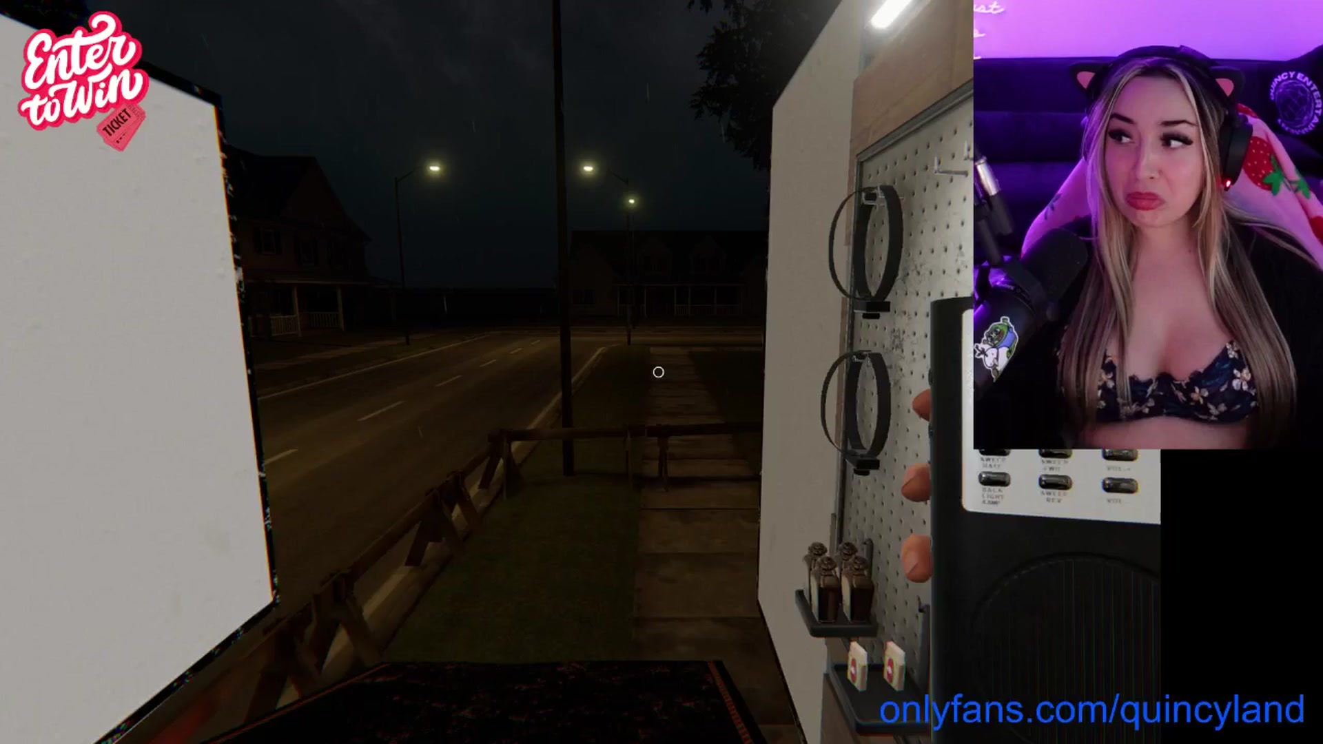Gallery image thumbnail from QUINCY's myfreecams stream on, 11/15/2024, 01:16 image 15 of 20