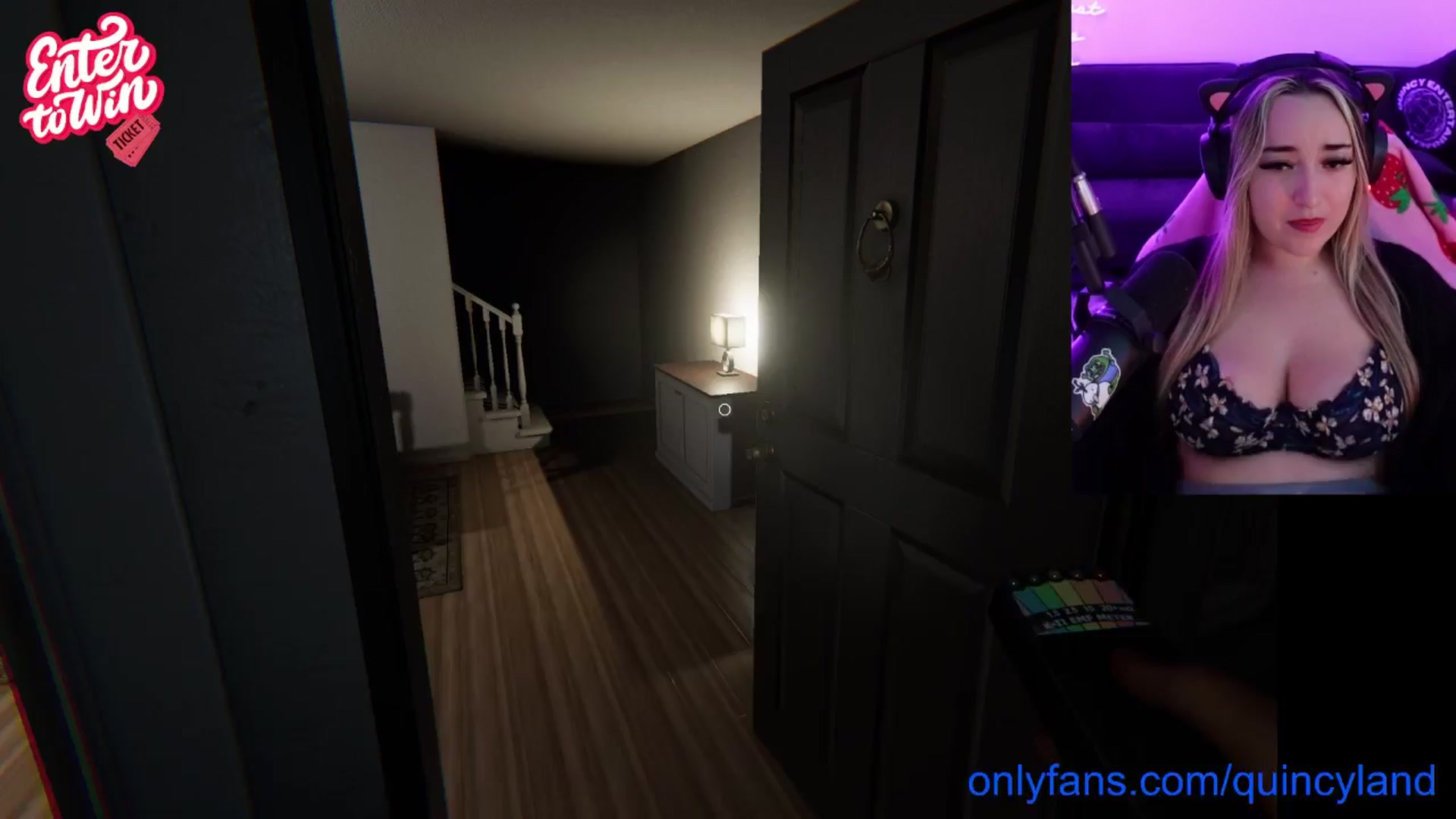 Gallery image thumbnail from QUINCY's myfreecams stream on, 11/15/2024, 01:16 image 12 of 20