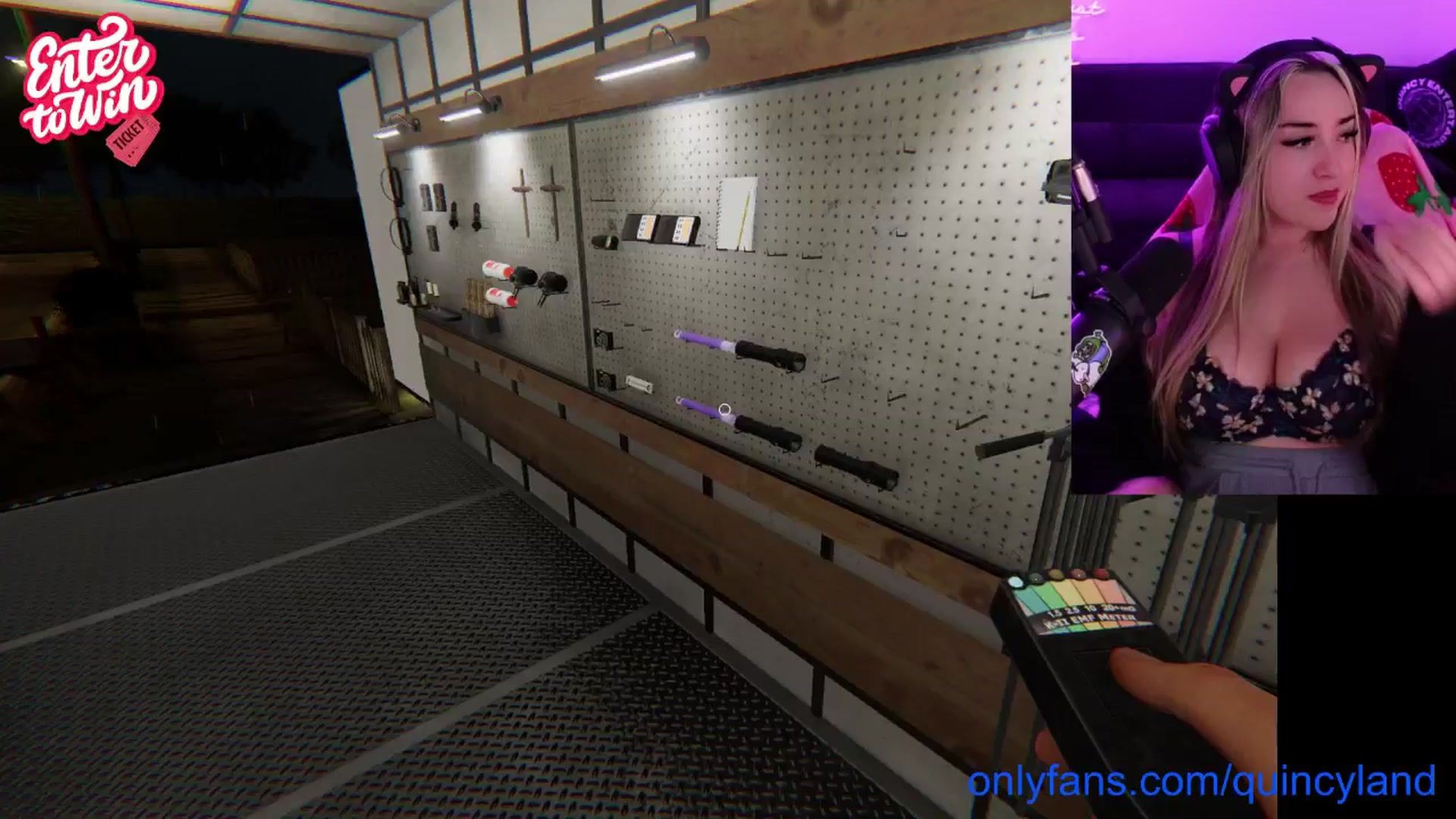 Gallery image thumbnail from QUINCY's myfreecams stream on, 11/15/2024, 01:17 image 2 of 20