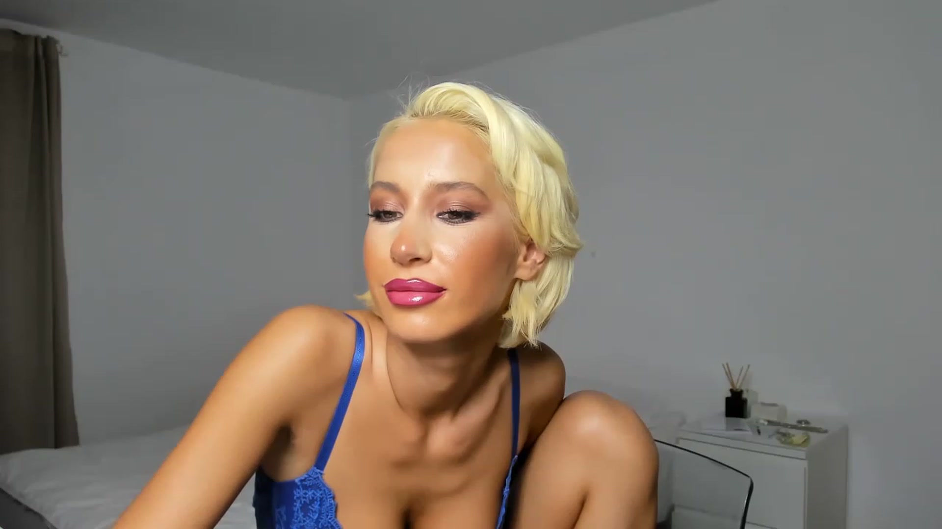 Gallery image thumbnail from Qarinah's myfreecams stream on, 01/02/2023, 03:35 image 4 of 20