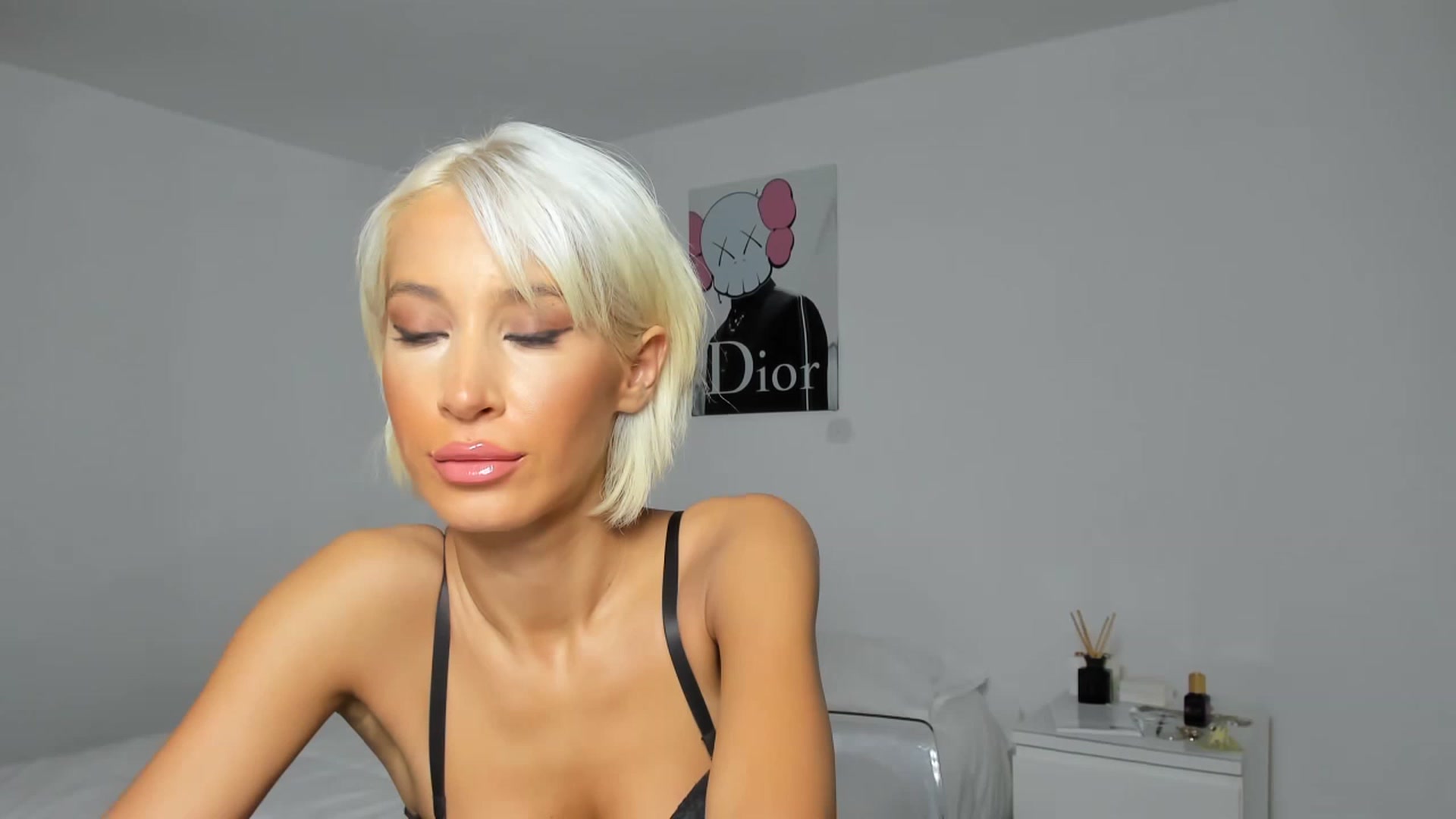 Gallery image thumbnail from Qarinah's myfreecams stream on, 01/07/2023, 11:30 image 6 of 20