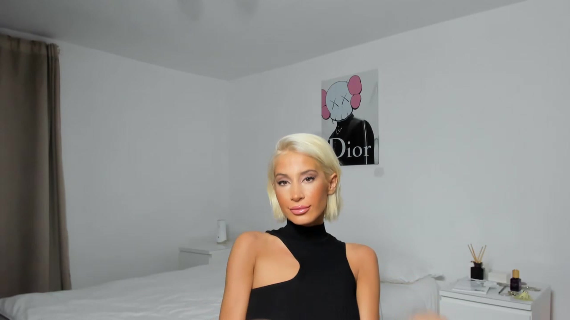Gallery image thumbnail from Qarinah's myfreecams stream on, 01/08/2023, 21:09 image 8 of 20