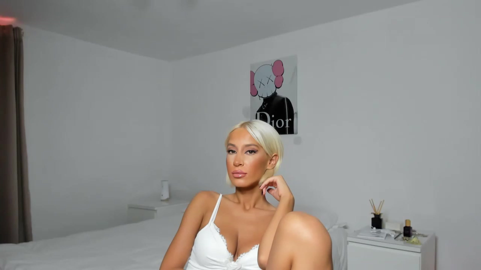 Gallery image thumbnail from Qarinah's myfreecams stream on, 01/09/2023, 13:31 image 16 of 20