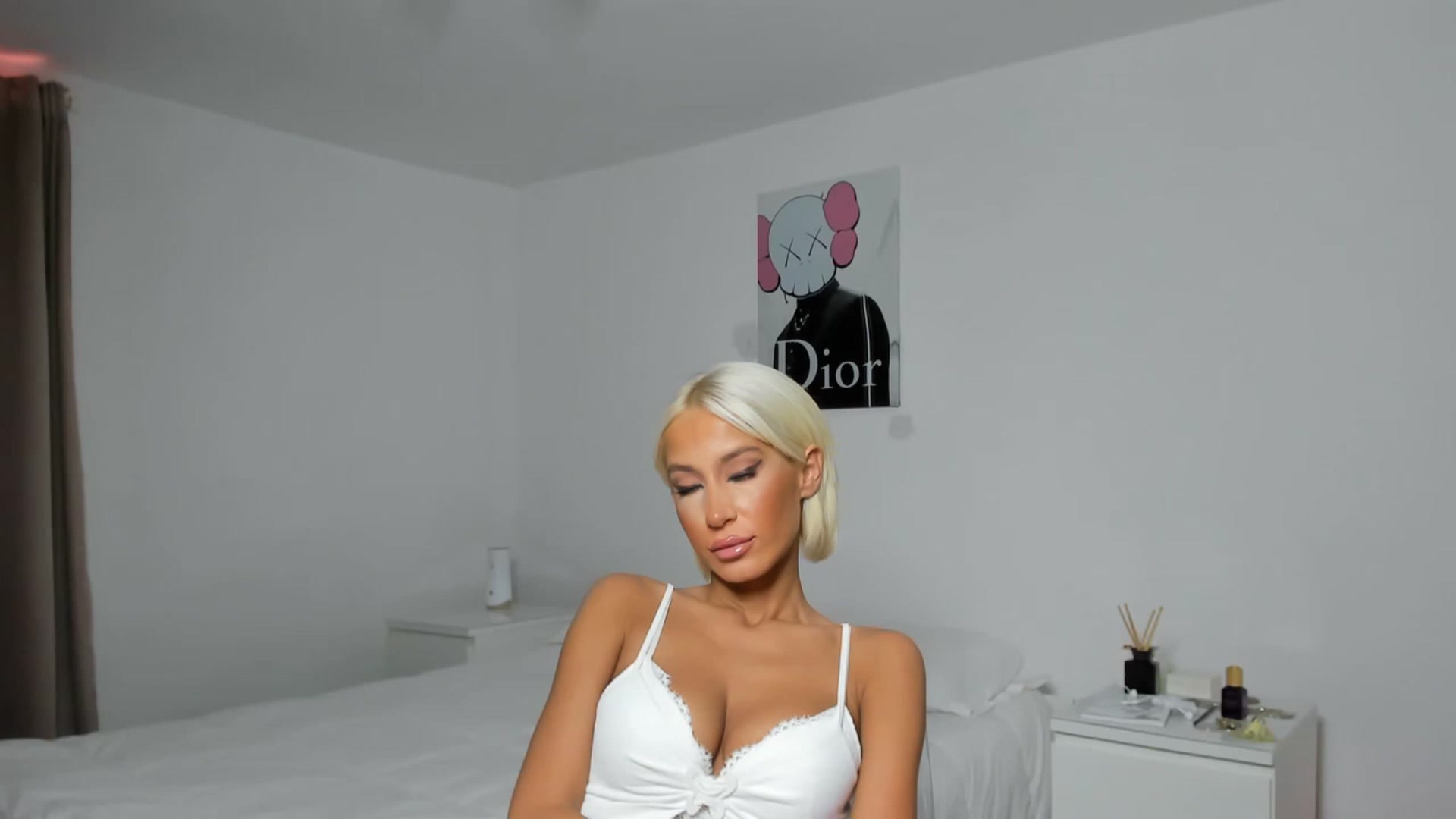 Gallery image thumbnail from Qarinah's myfreecams stream on, 01/09/2023, 13:31 image 15 of 20