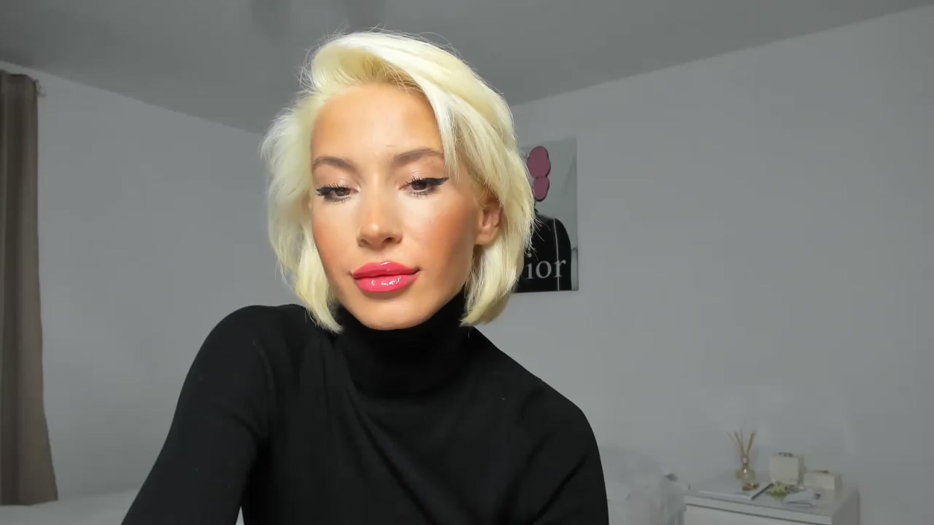 Gallery image thumbnail from Qarinah's myfreecams stream on, 01/30/2023, 22:29 image 14 of 20