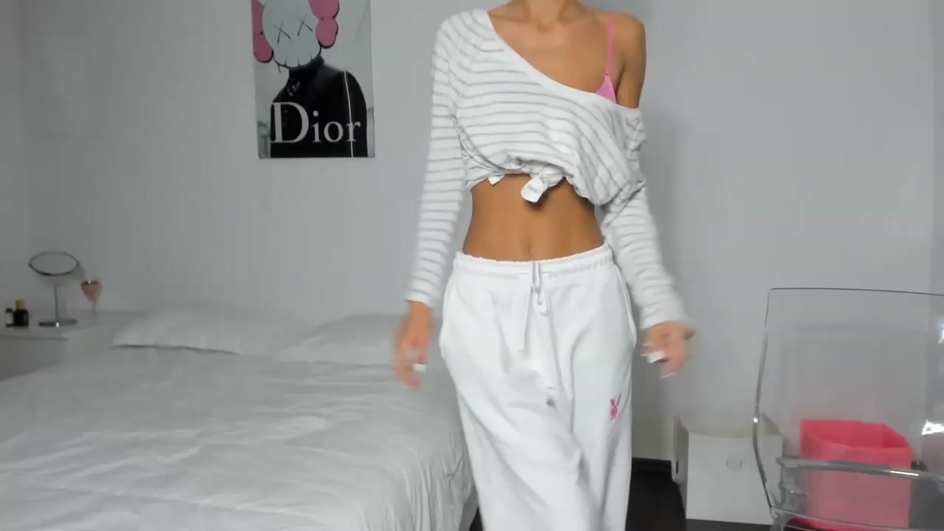 Gallery image thumbnail from Qarinah's myfreecams stream on, 02/06/2023, 21:26 image 12 of 20