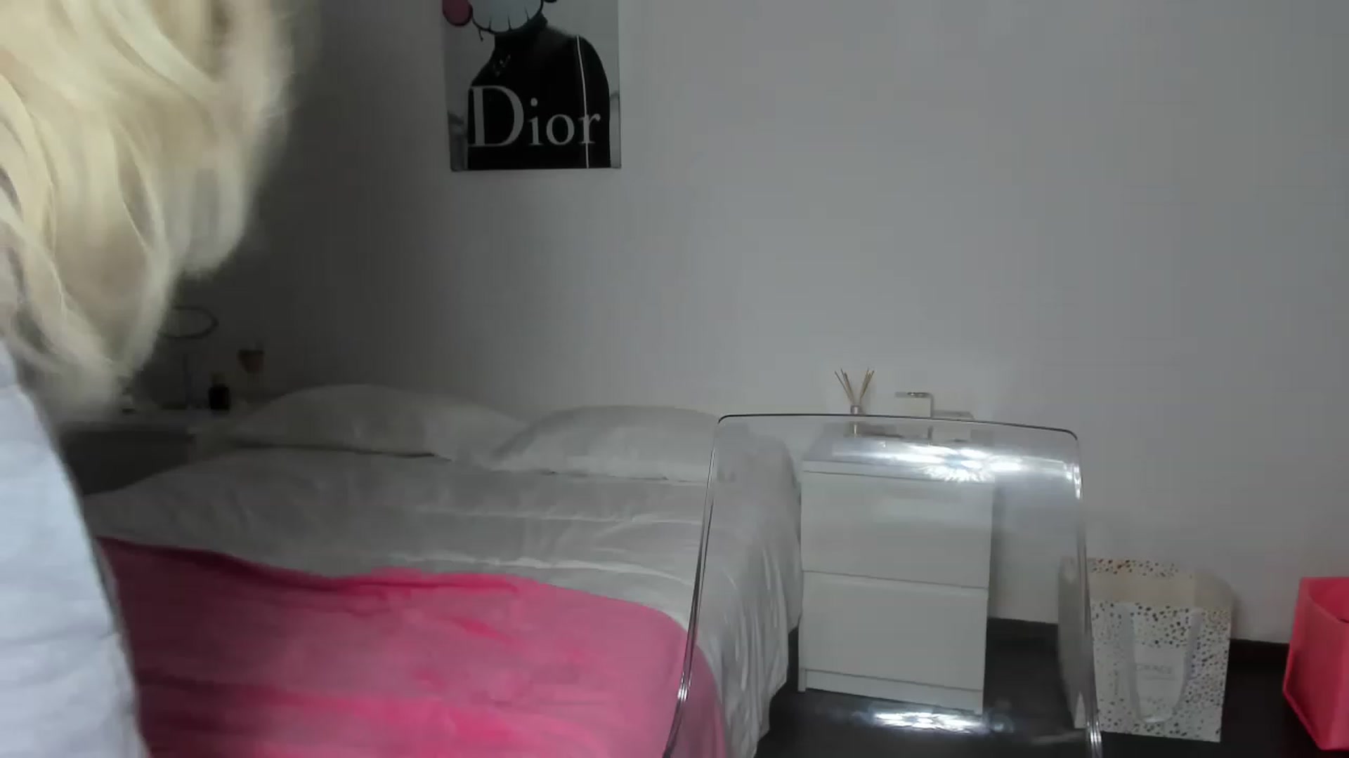 Gallery image thumbnail from Qarinah's myfreecams stream on, 02/14/2023, 01:19 image 7 of 20