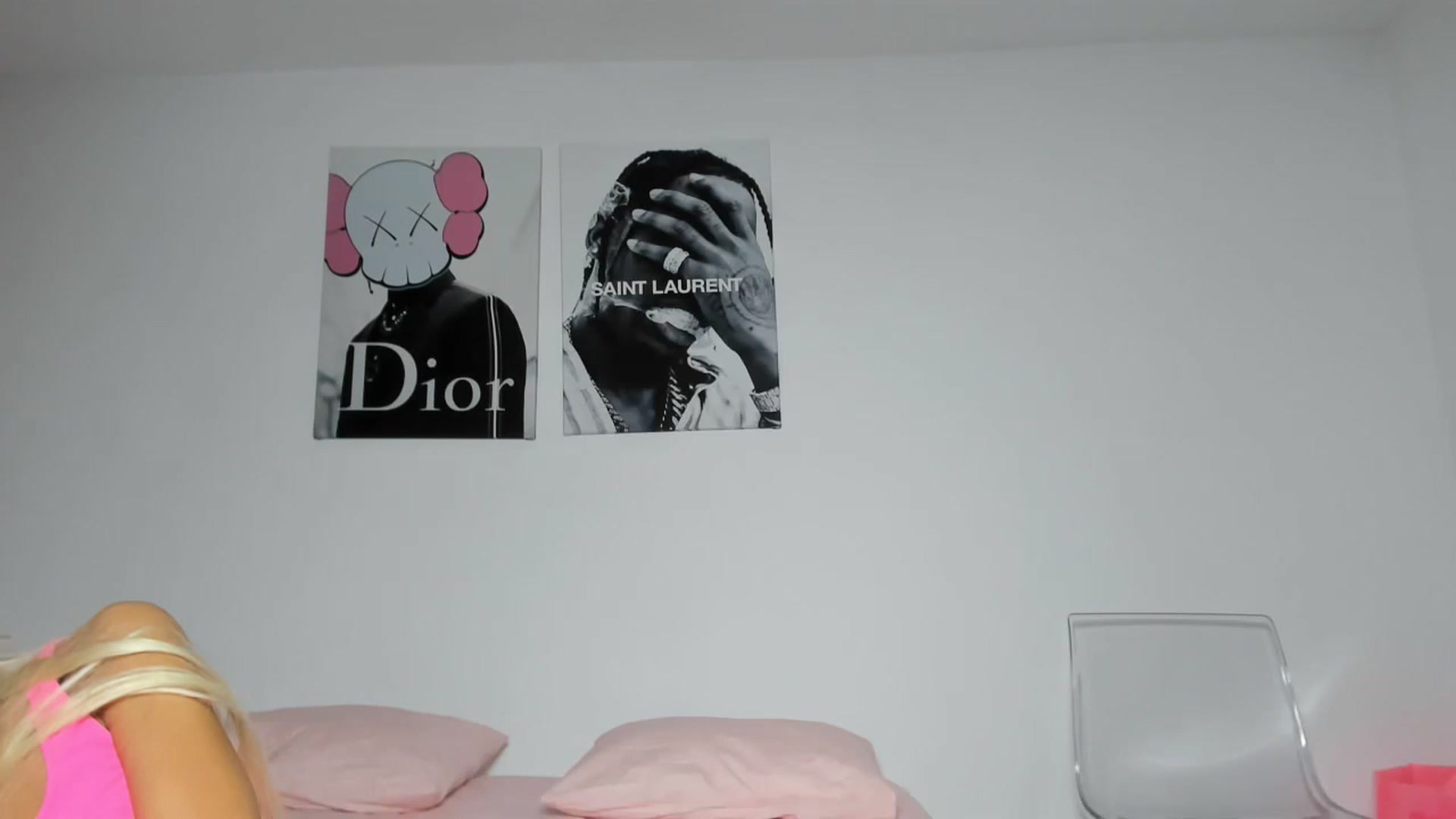 Gallery image thumbnail from Qarinah's myfreecams stream on, 03/11/2023, 24:54 image 19 of 20