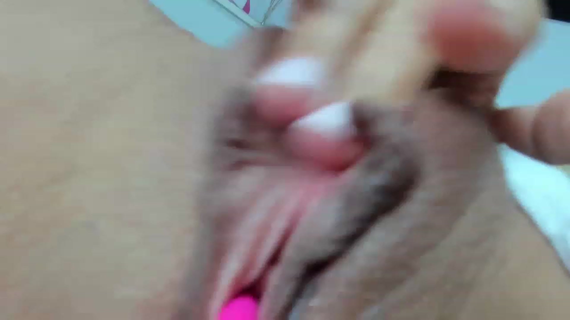 Gallery image thumbnail from Qarinah's myfreecams stream on, 03/17/2023, 02:57 image 4 of 20
