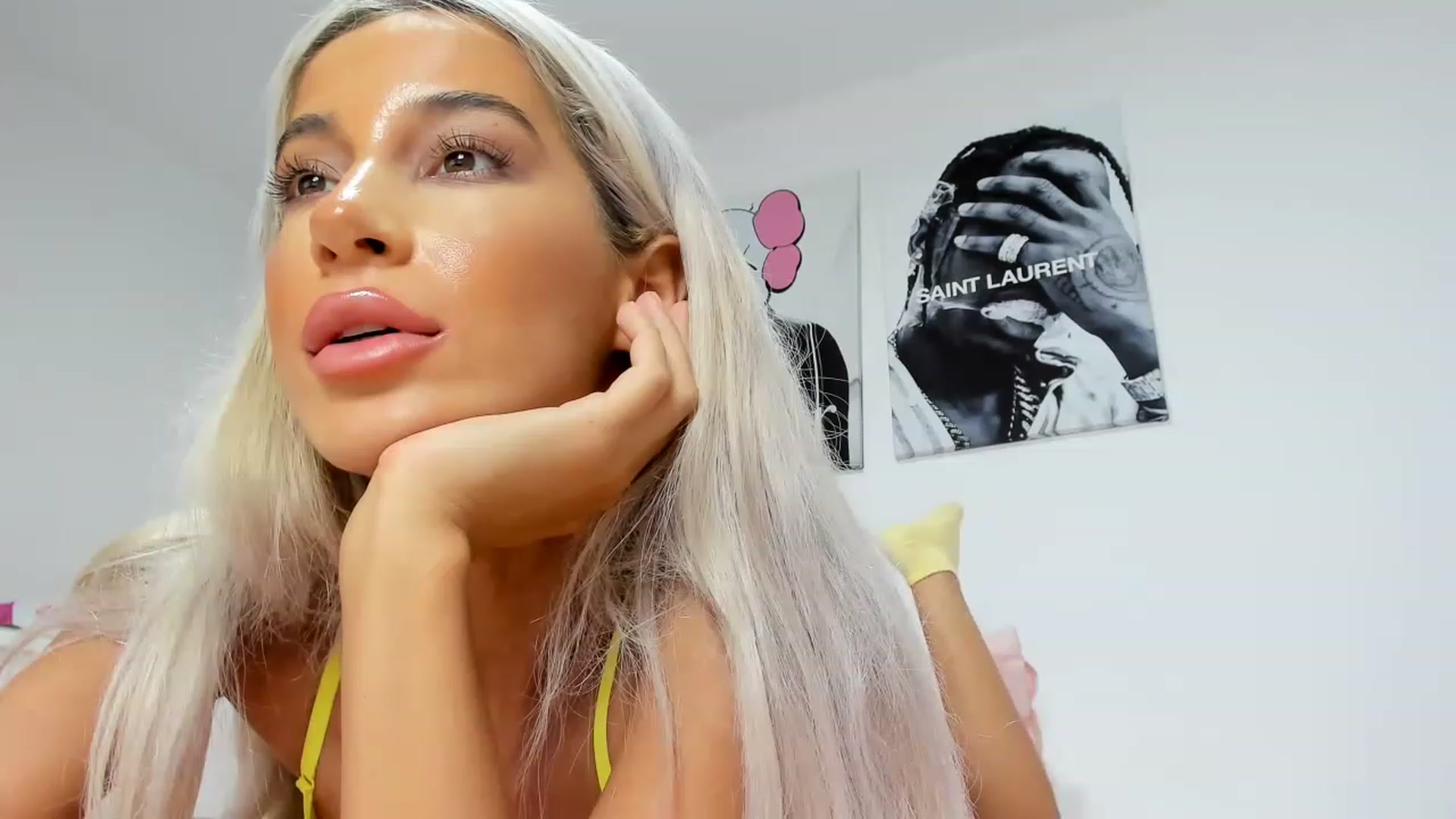 Gallery image thumbnail from Qarinah's myfreecams stream on, 04/09/2023, 03:29 image 16 of 20