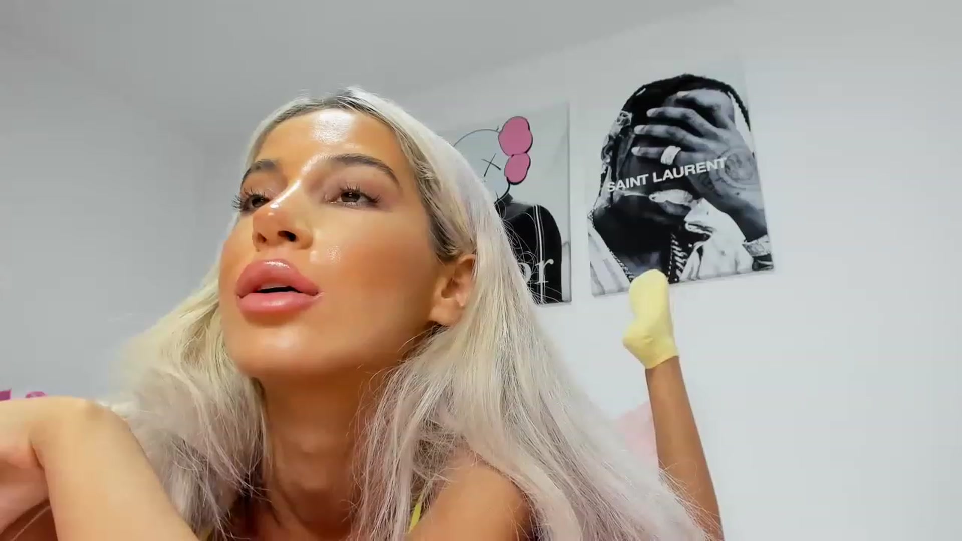Gallery image thumbnail from Qarinah's myfreecams stream on, 04/09/2023, 03:29 image 20 of 20